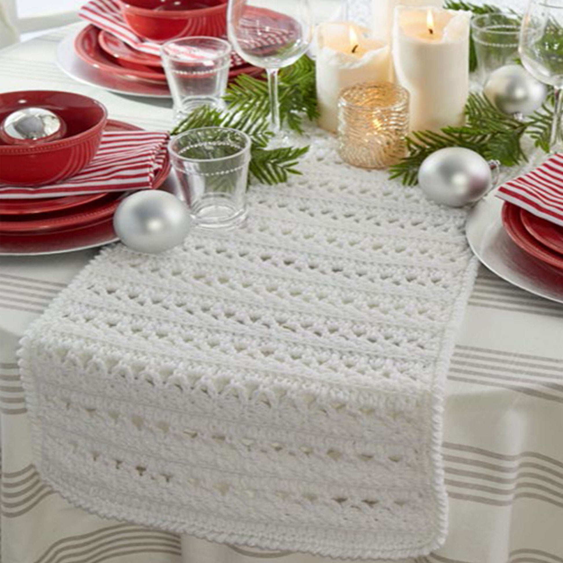 Free Red Heart Crochet Festive Sparkly Table Runner Pattern