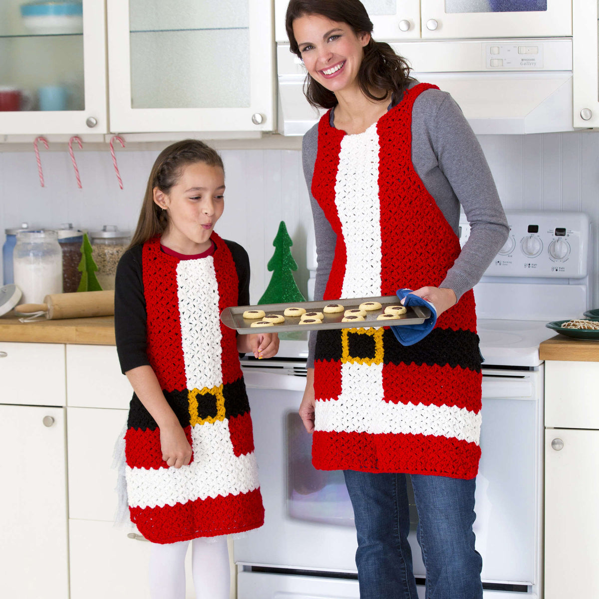 Crochet Apron made in Red Heart Super Saver Yarn