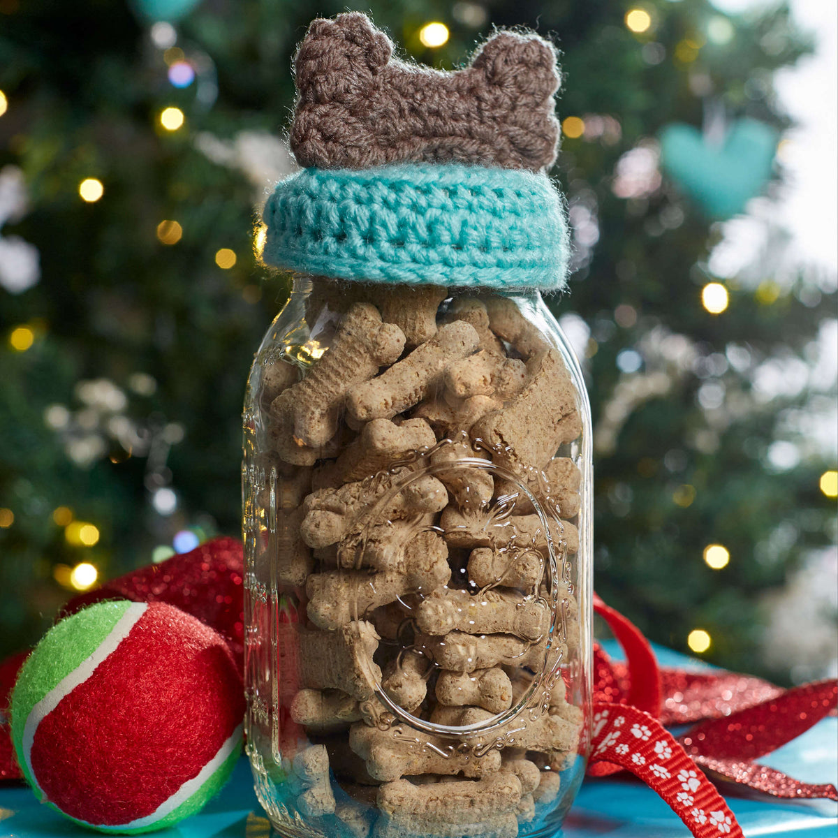 Crochet Topper made in Red Heart Super Saver Yarn