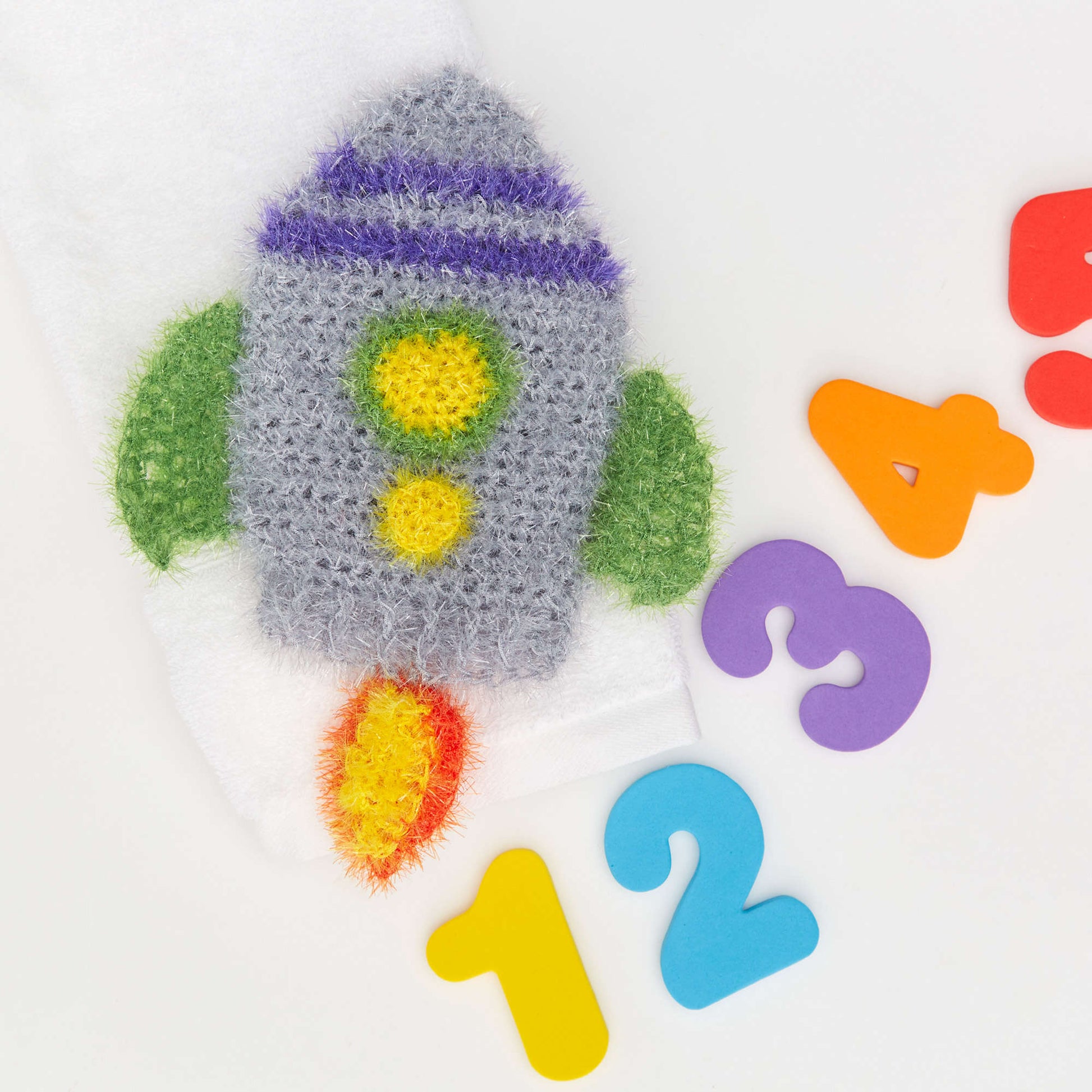Free Easy Red Heart Rocket Ship Scrubby Crochet Pattern | Yarnspirations