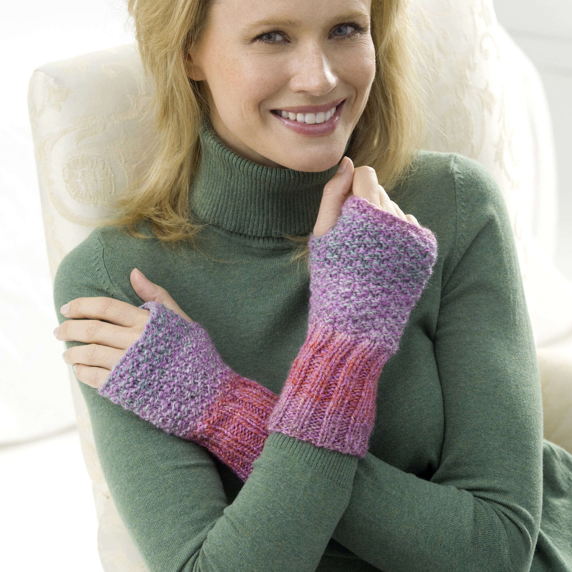 Free Red Heart Comfy Knit Wristers Pattern