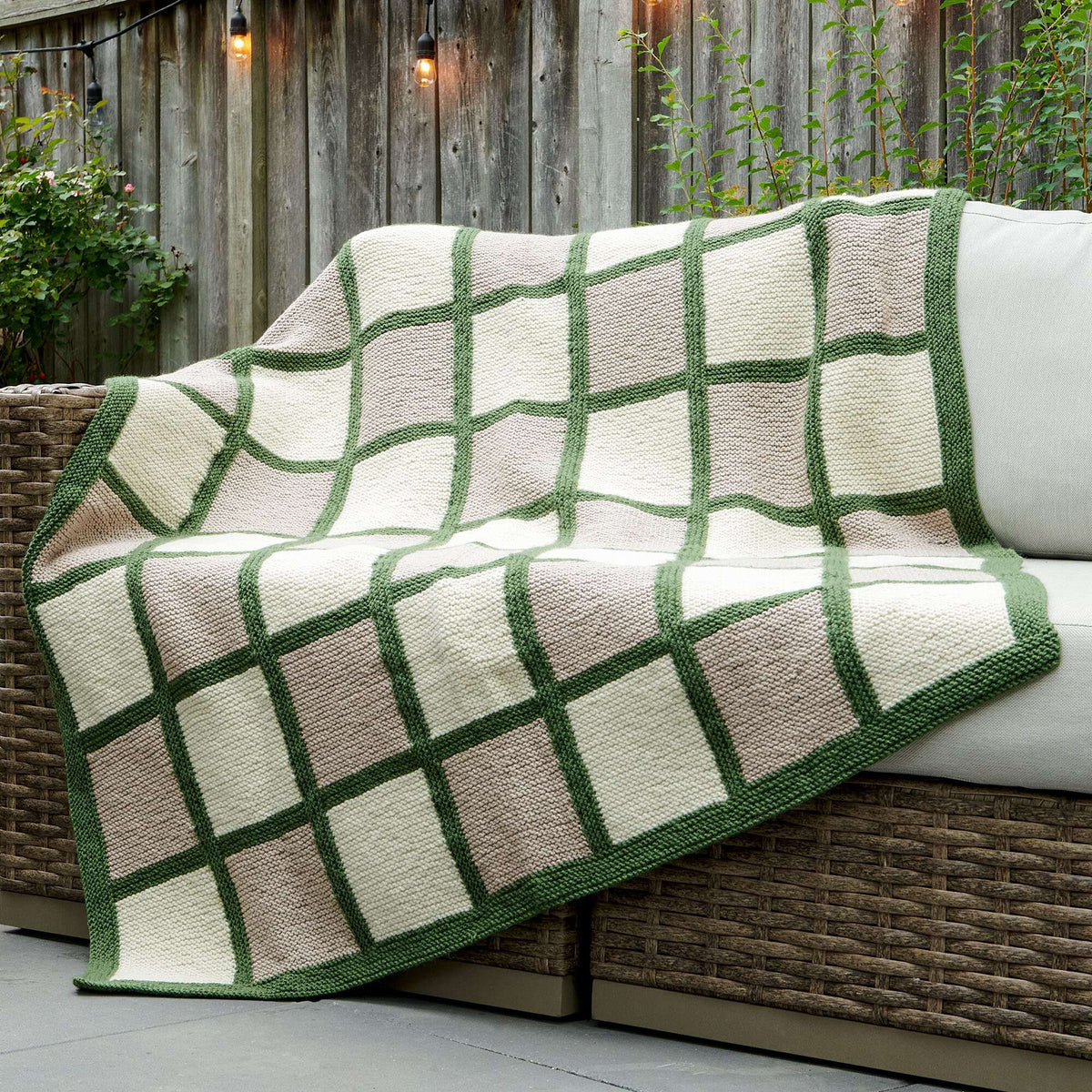 Knit Blanket made in Red Heart Super Saver yarn