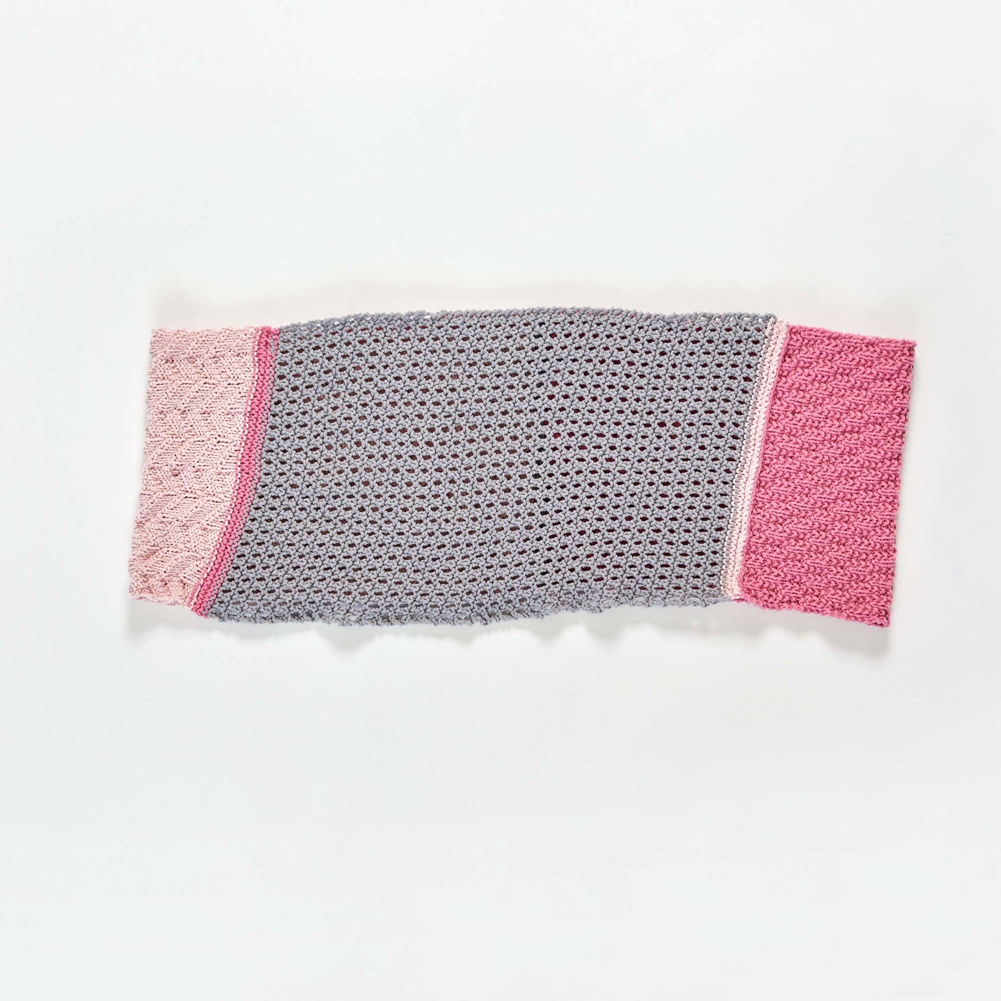 Free Red Heart Stunning Sampler Stitch Cowl Knit Pattern