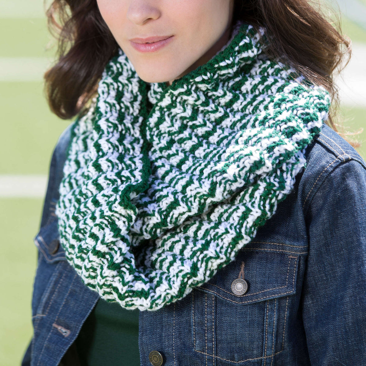 Red Heart Double Wrap Team Cowl Pattern Tutorial Image