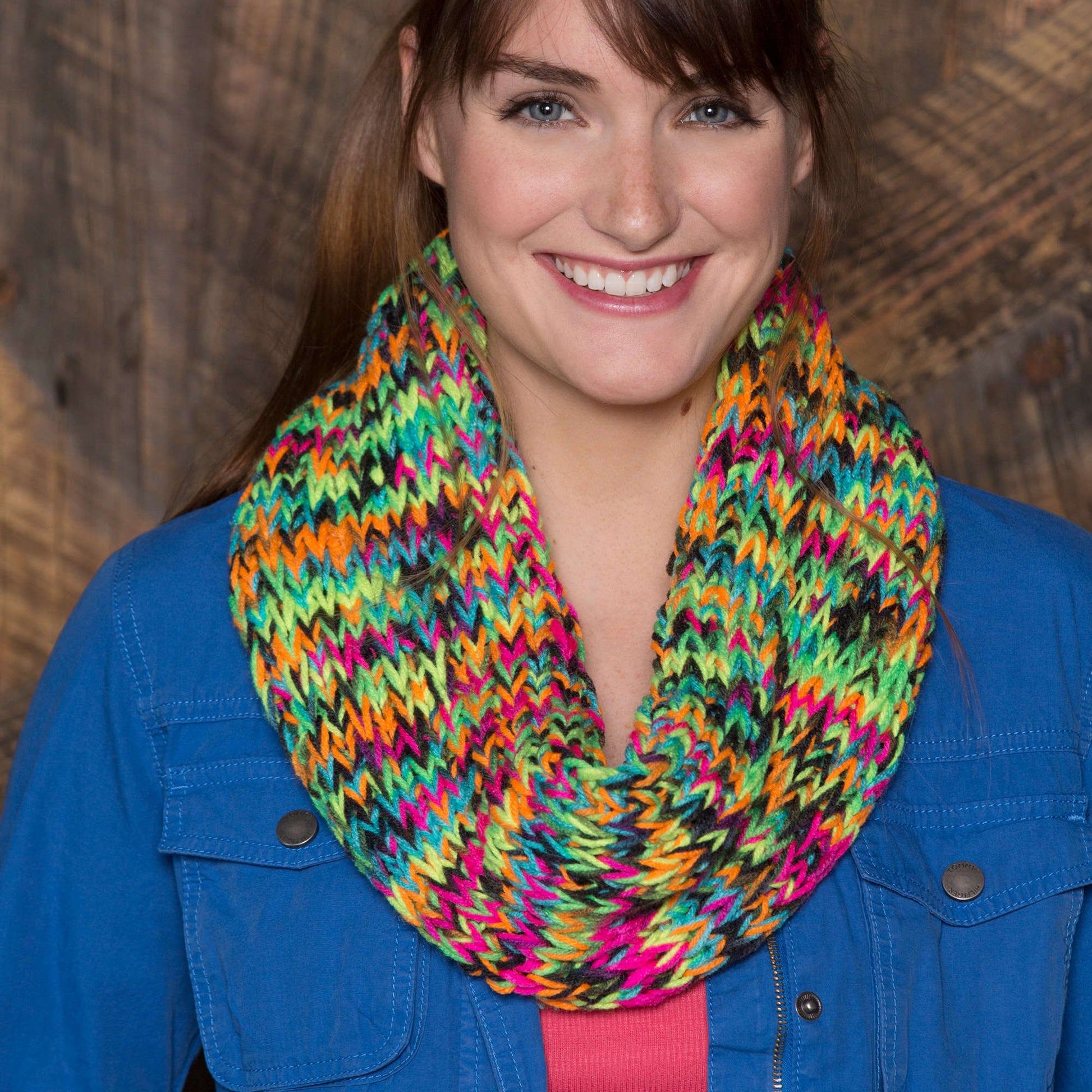 Free Red Heart Chunky Colorful Cowl Knit Pattern