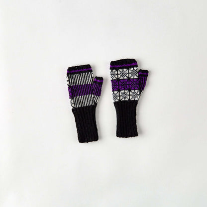 Red Heart Knit Nordic Pop Mitts Knit Mitts made in Red Heart Heart & Sole Yarn