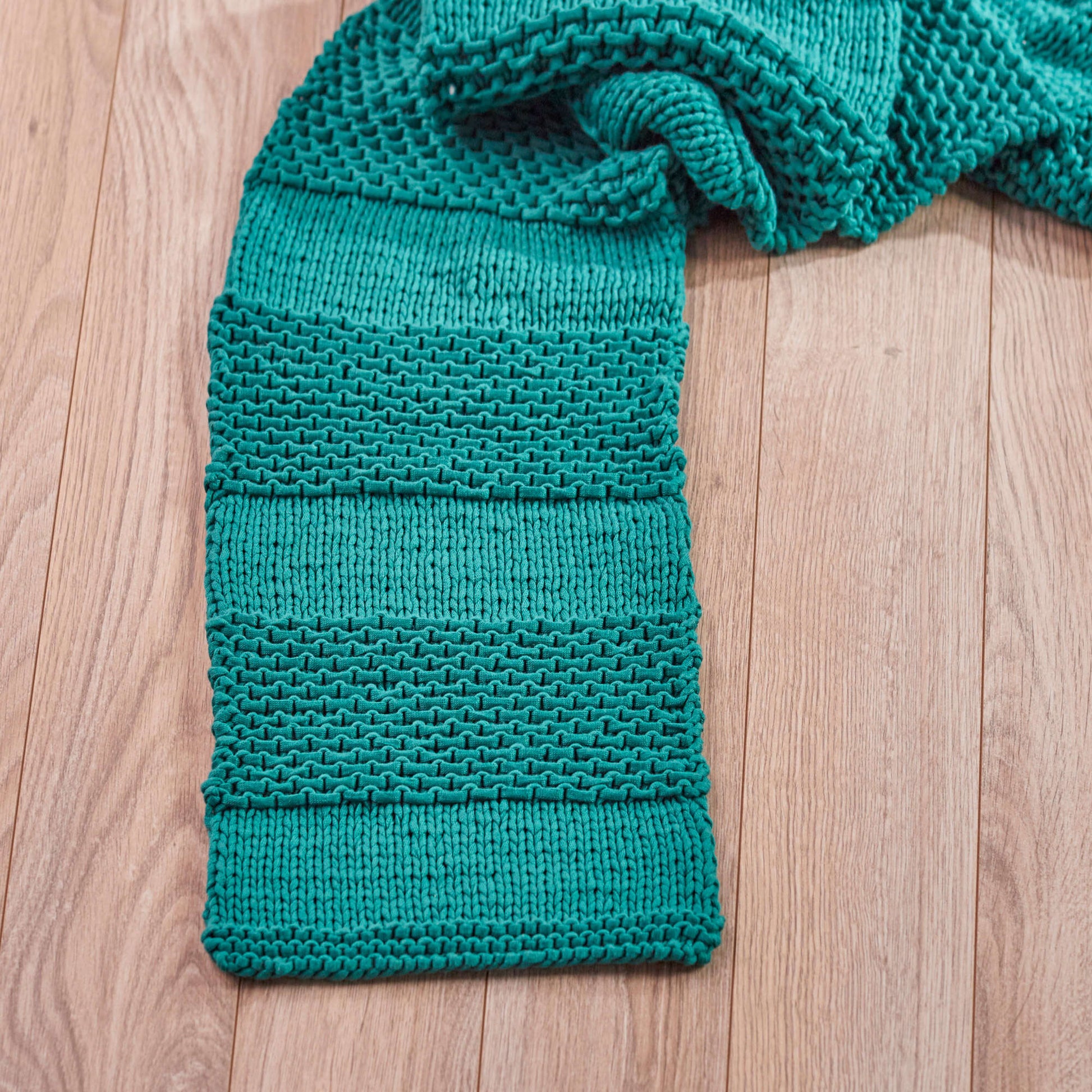Free Easy Red Heart Textured Stripes Super Scarf Knitting Pattern ...