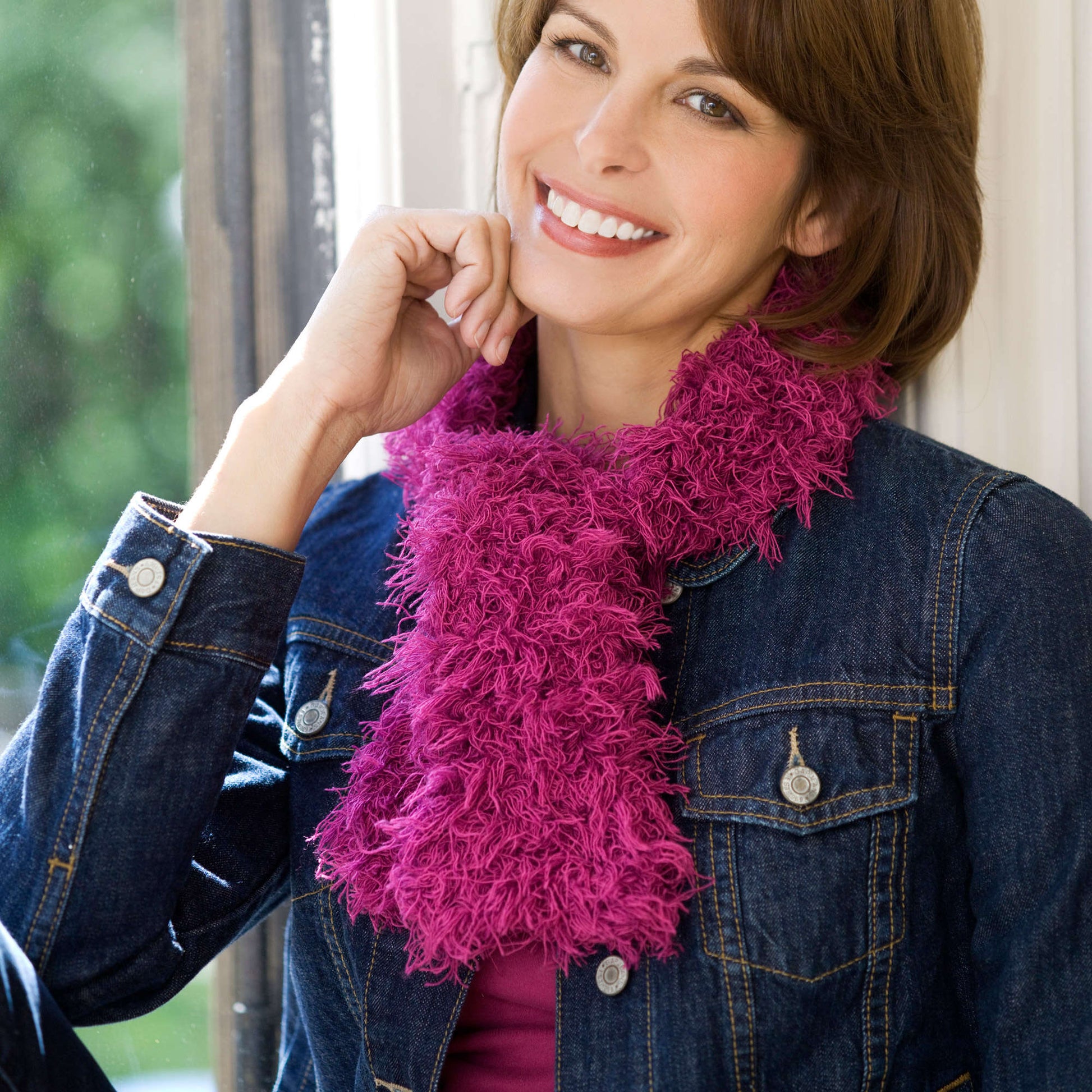 Free Red Heart One-Ball Furry Scarf Knit Pattern