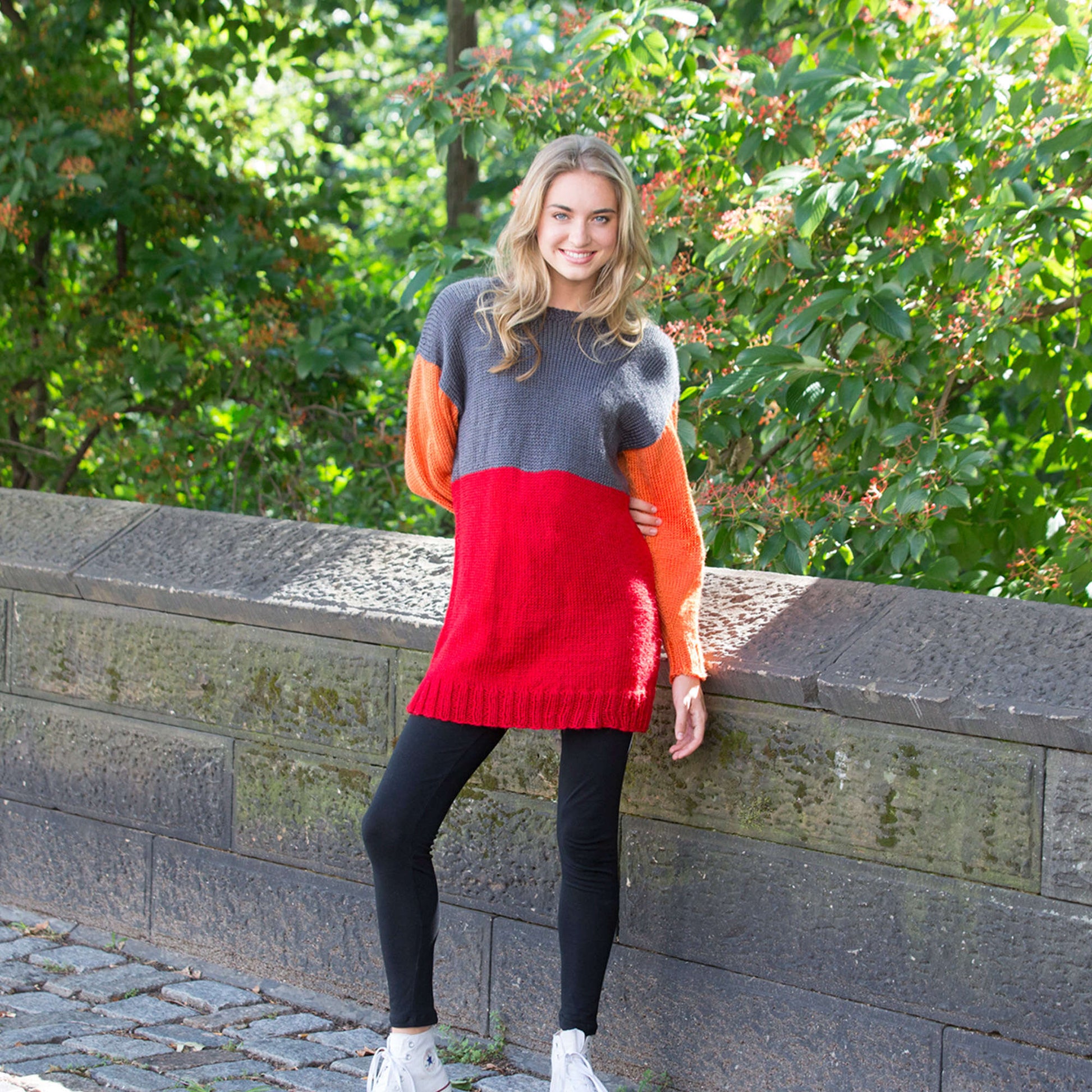 Free Red Heart Color-Block Tunic Knit Pattern