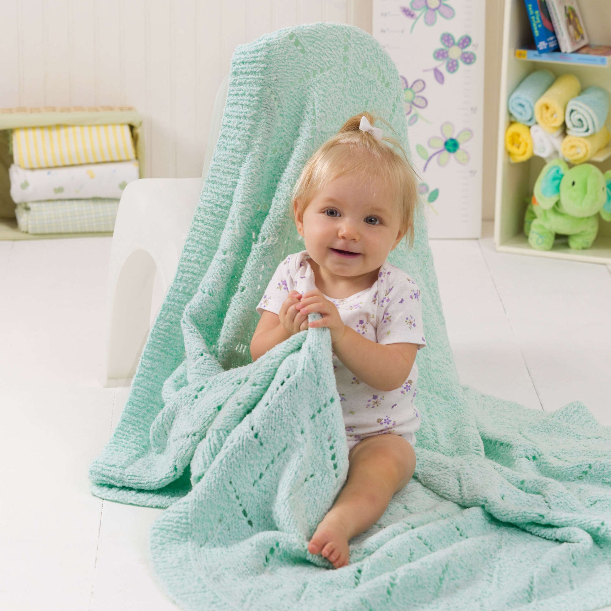 Free Red Heart Soft & Snuggly Knit Baby Blanket Pattern