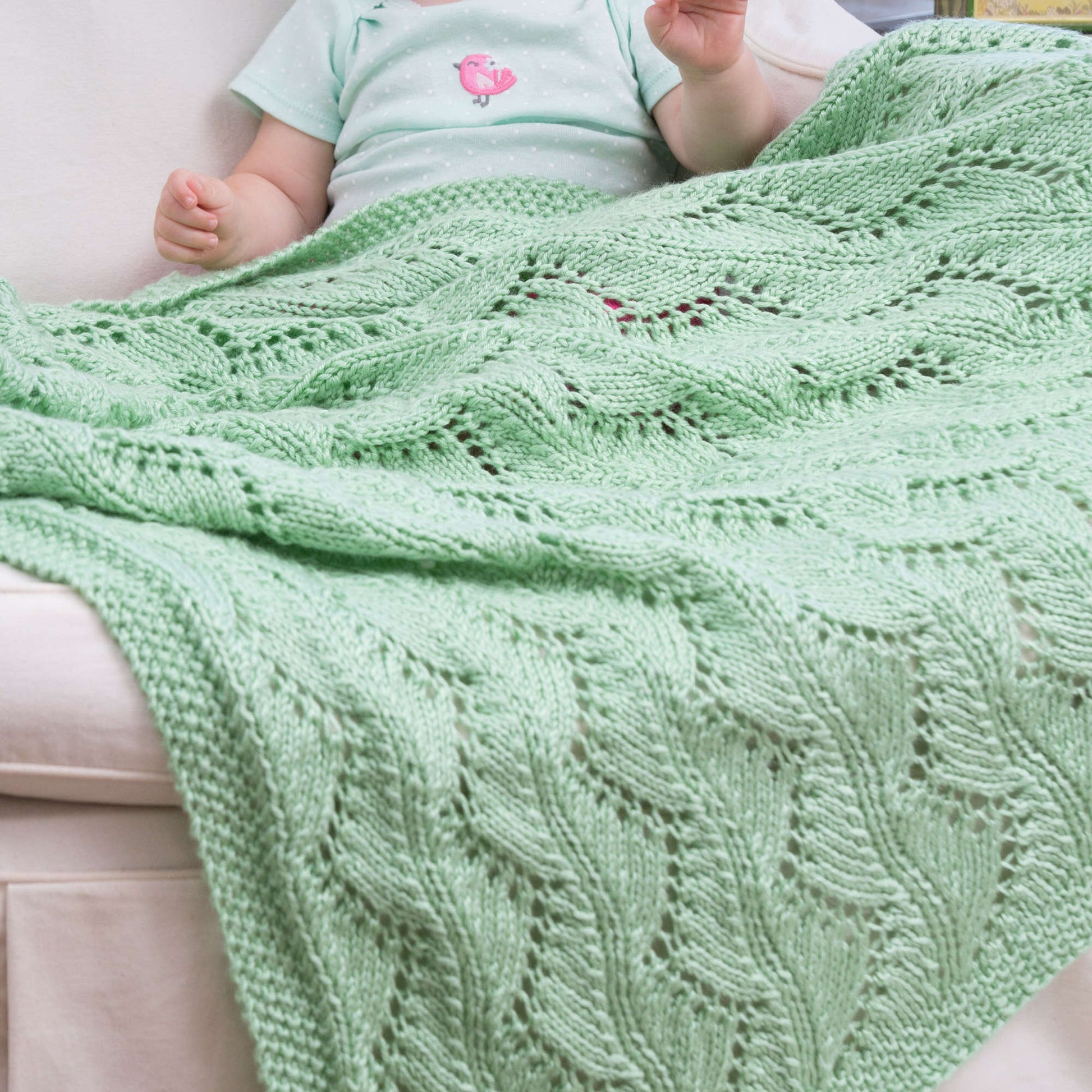 Free Red Heart Lace Chevrons Knit Baby Blanket Pattern