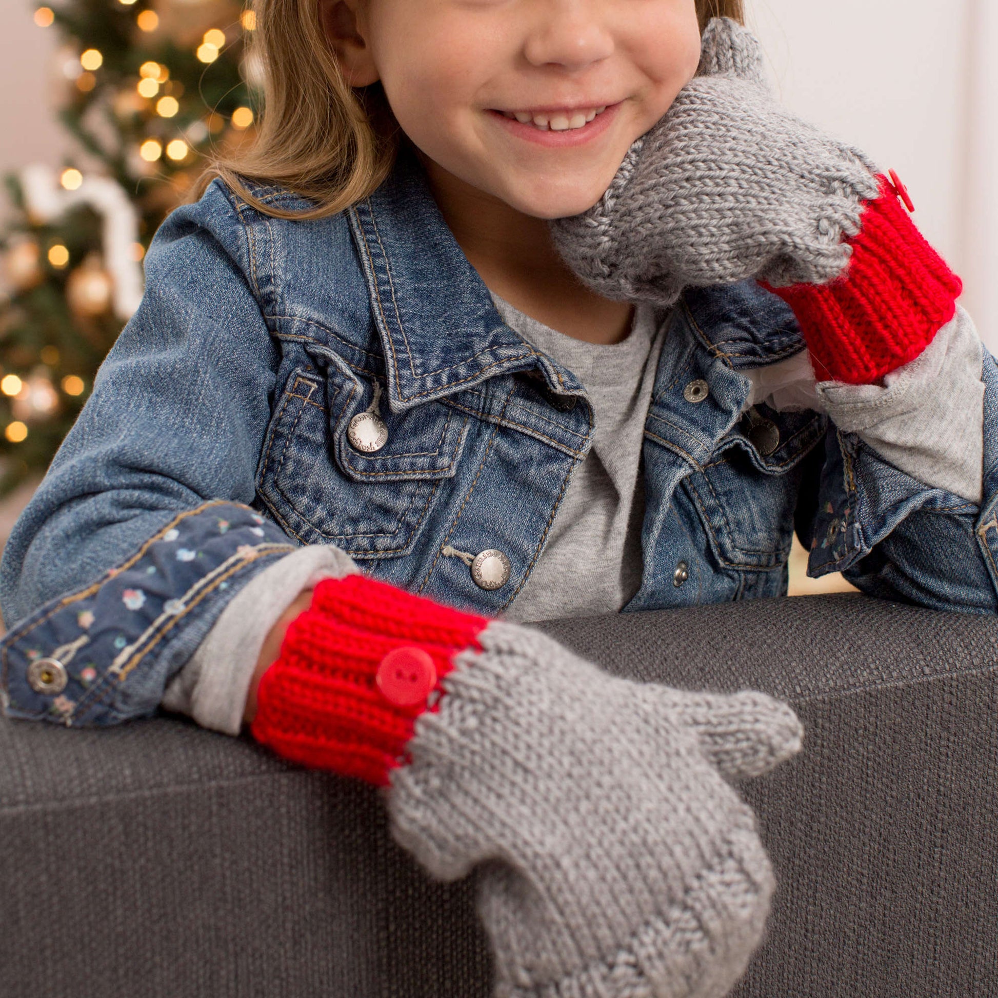 Free Red Heart Flip-Top Kids' Mittens Knit Pattern