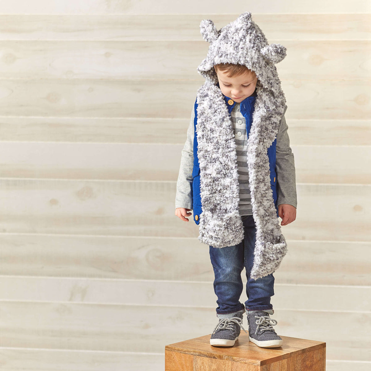 Knit Scarf With Pockets made in Red Heart Bear Hugs Yarn