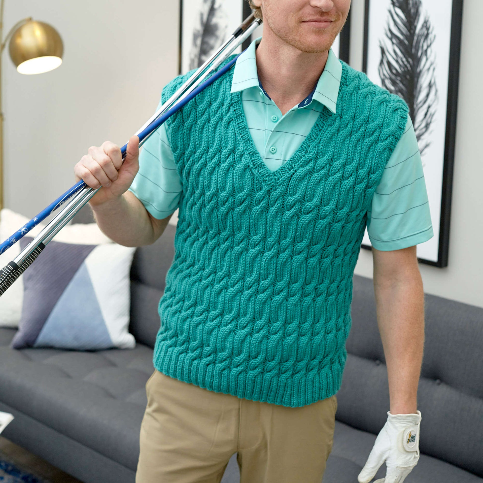 Free Red Heart Knit Men's Golf Vest Pattern