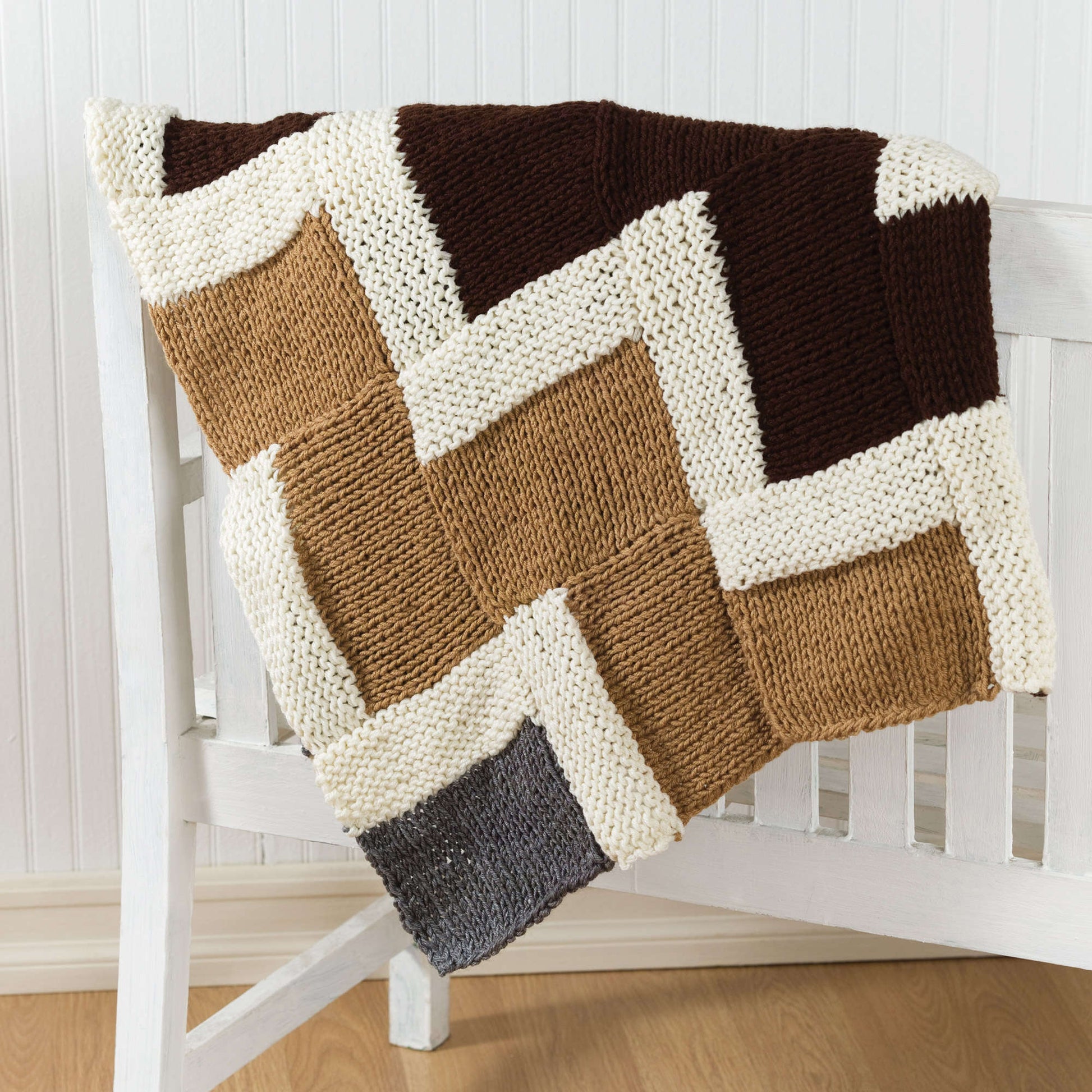 Free Red Heart Easy Knit Zig-Zag Afghan Pattern