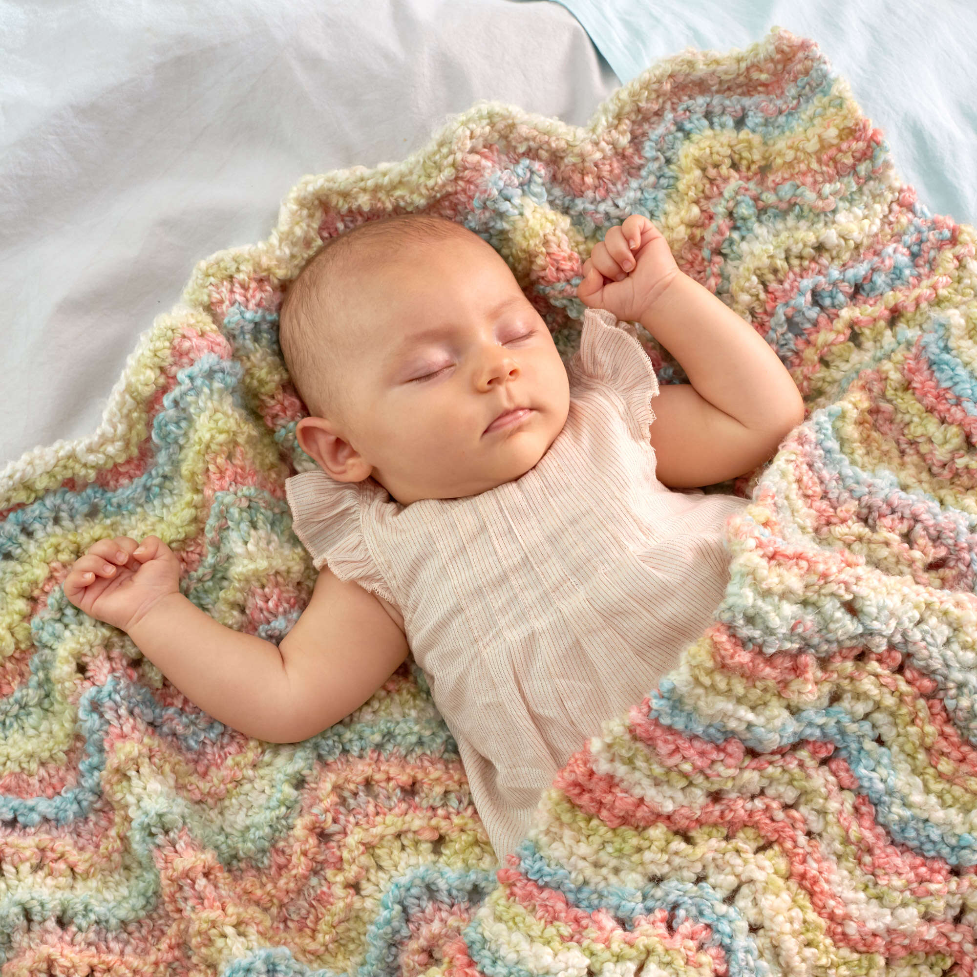 【本日限定価格】Andequal wave design sheer knit Free Red Heart Rocking Waves Knit Blanket Pattern | Yarnspirations