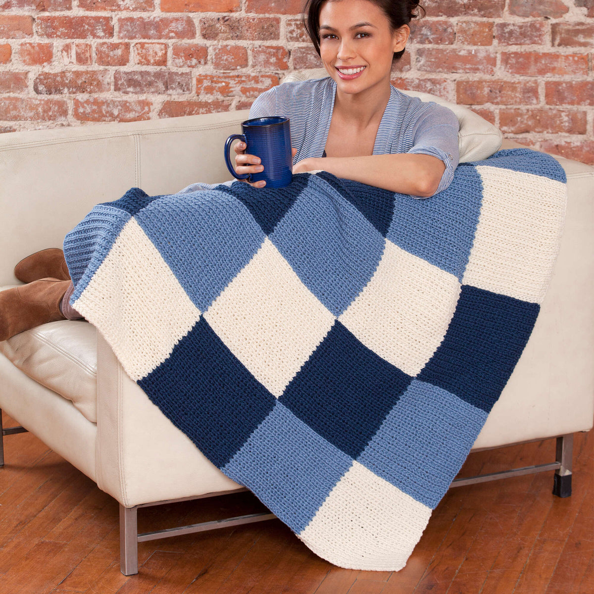 Knit Blanket made in Red Heart Super Saver yarn