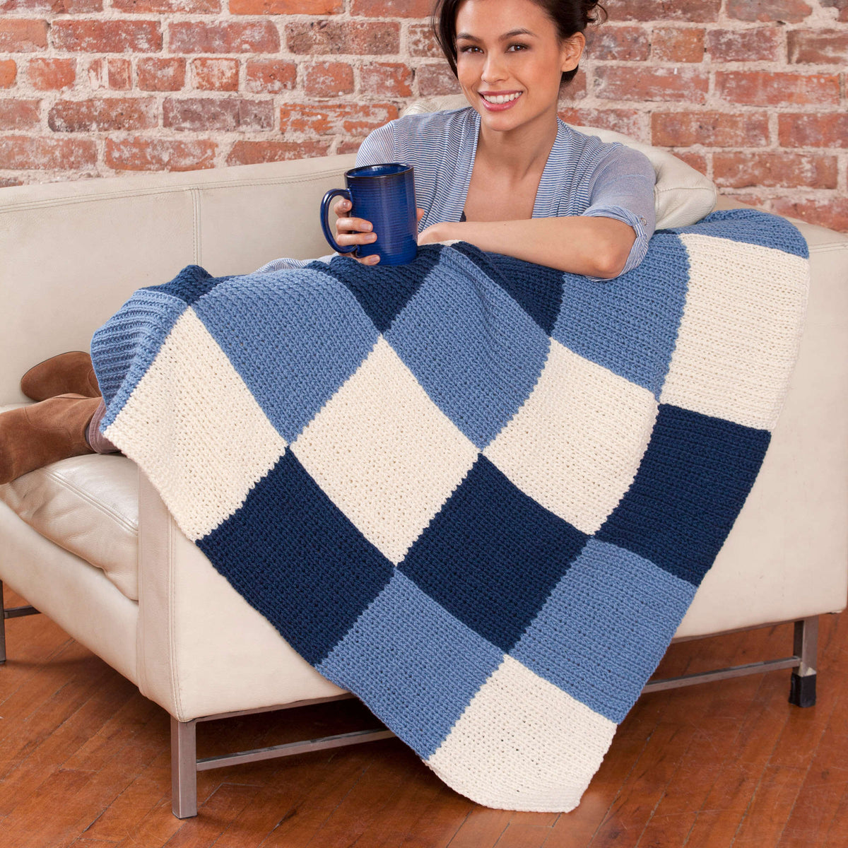 Knit Blanket made in Red Heart Super Saver yarn