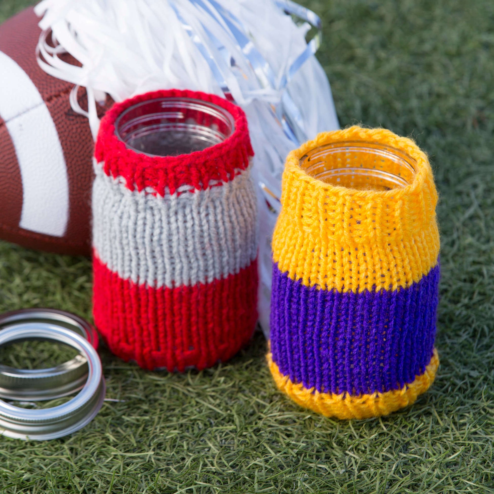 Free Red Heart Knit Tailgate Cozies Pattern