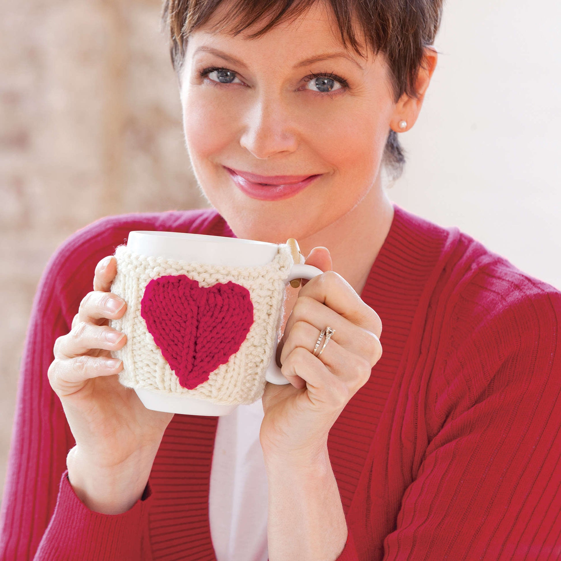 Free Red Heart Knit Valentine Mug Hug Pattern