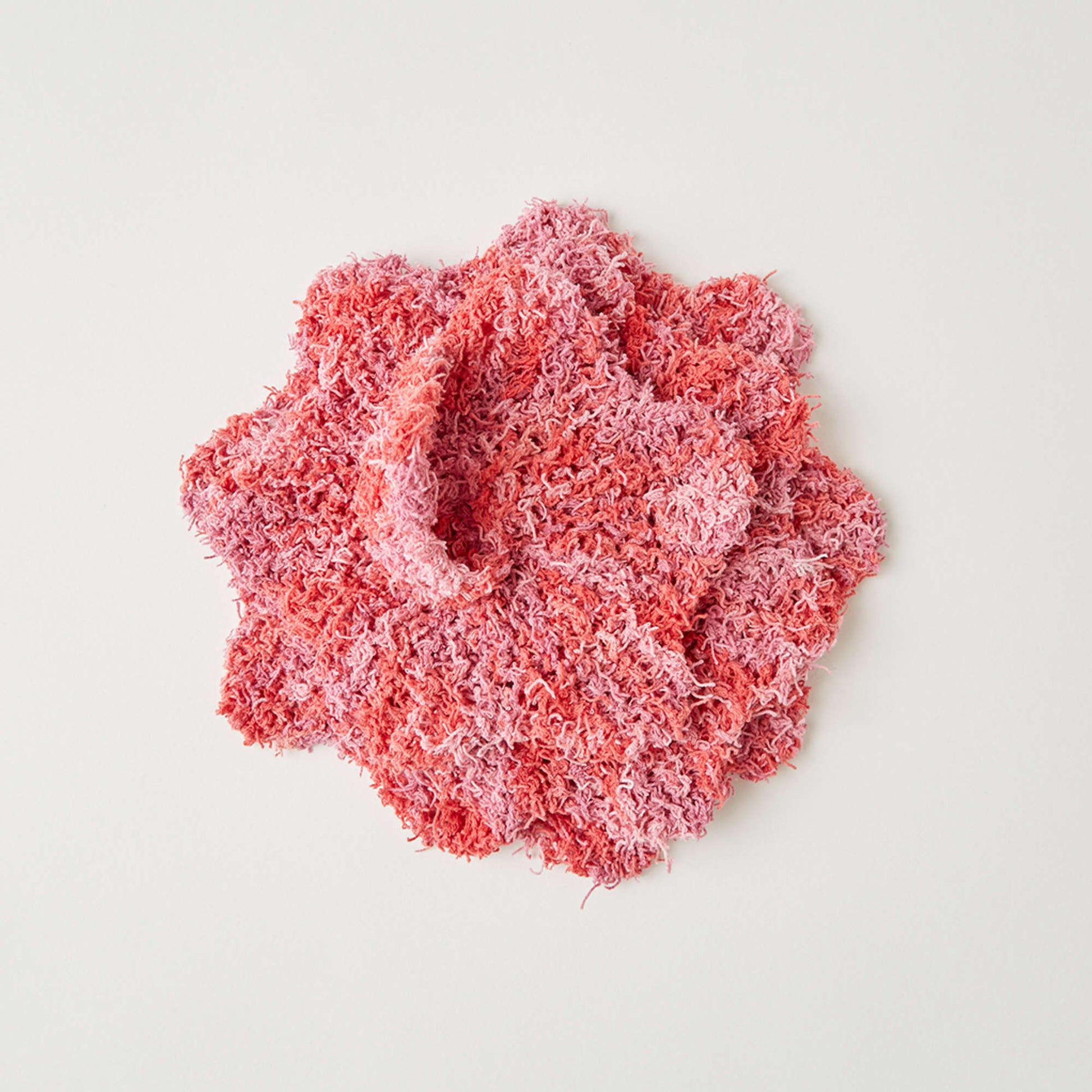 Free Red Heart Big Blossom Scrubby Pattern