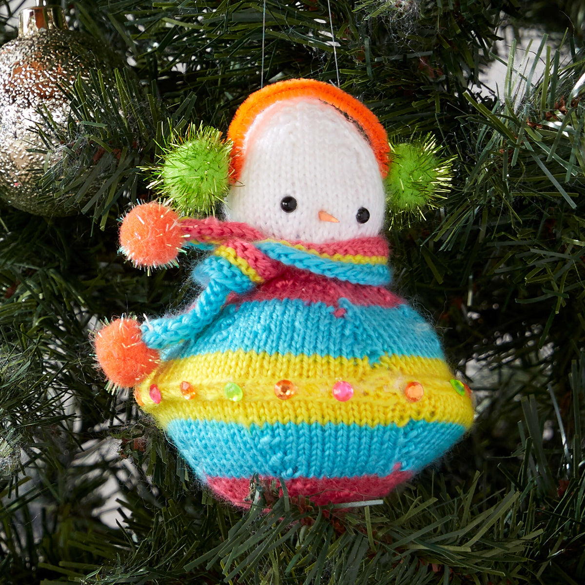 Knit Snowman made in Red Heart Yarn