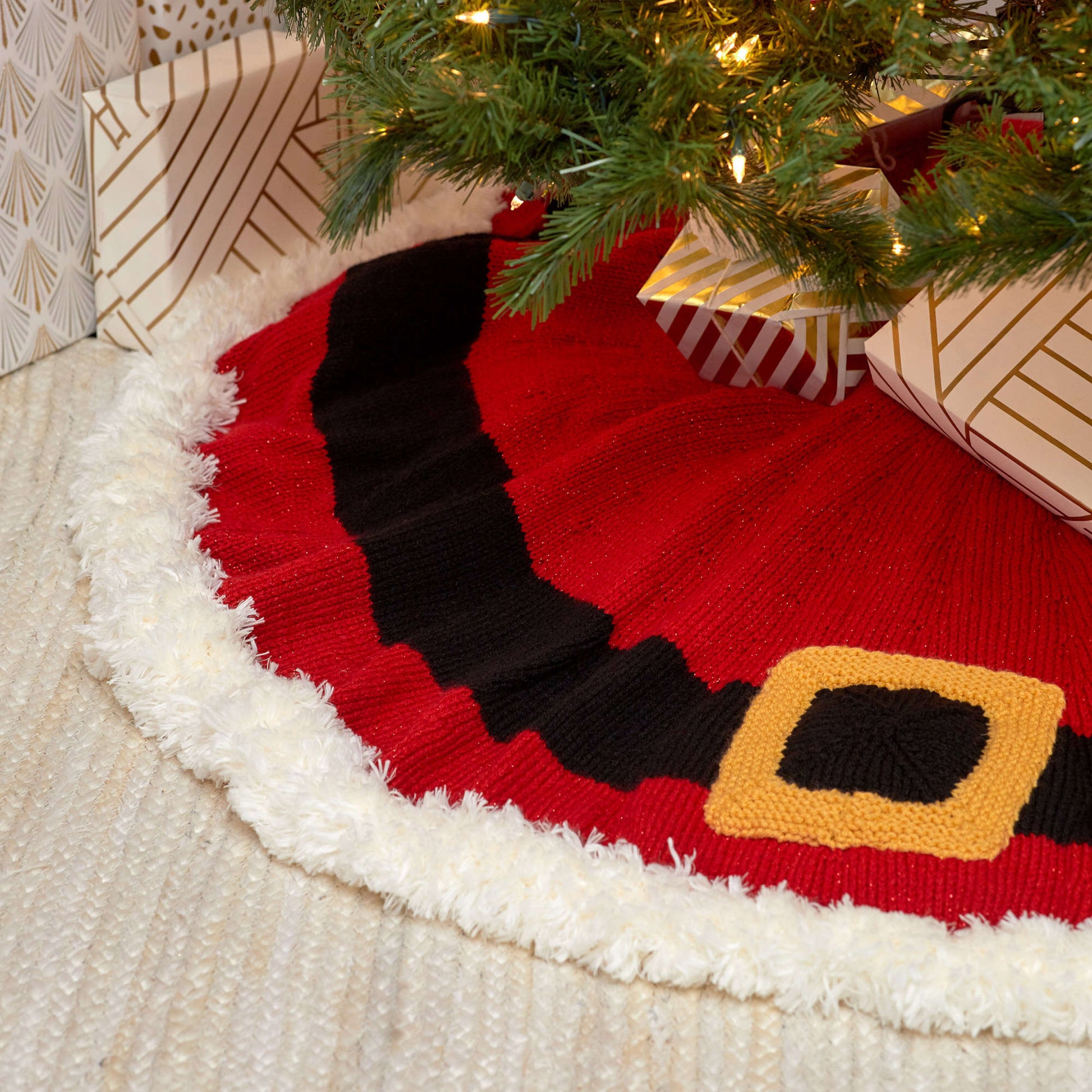 Free Red Heart Knit Santa's Coat Tree Skirt Pattern