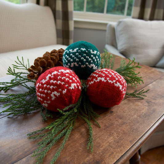 Red Knit Heart Nordic Holiday Balls