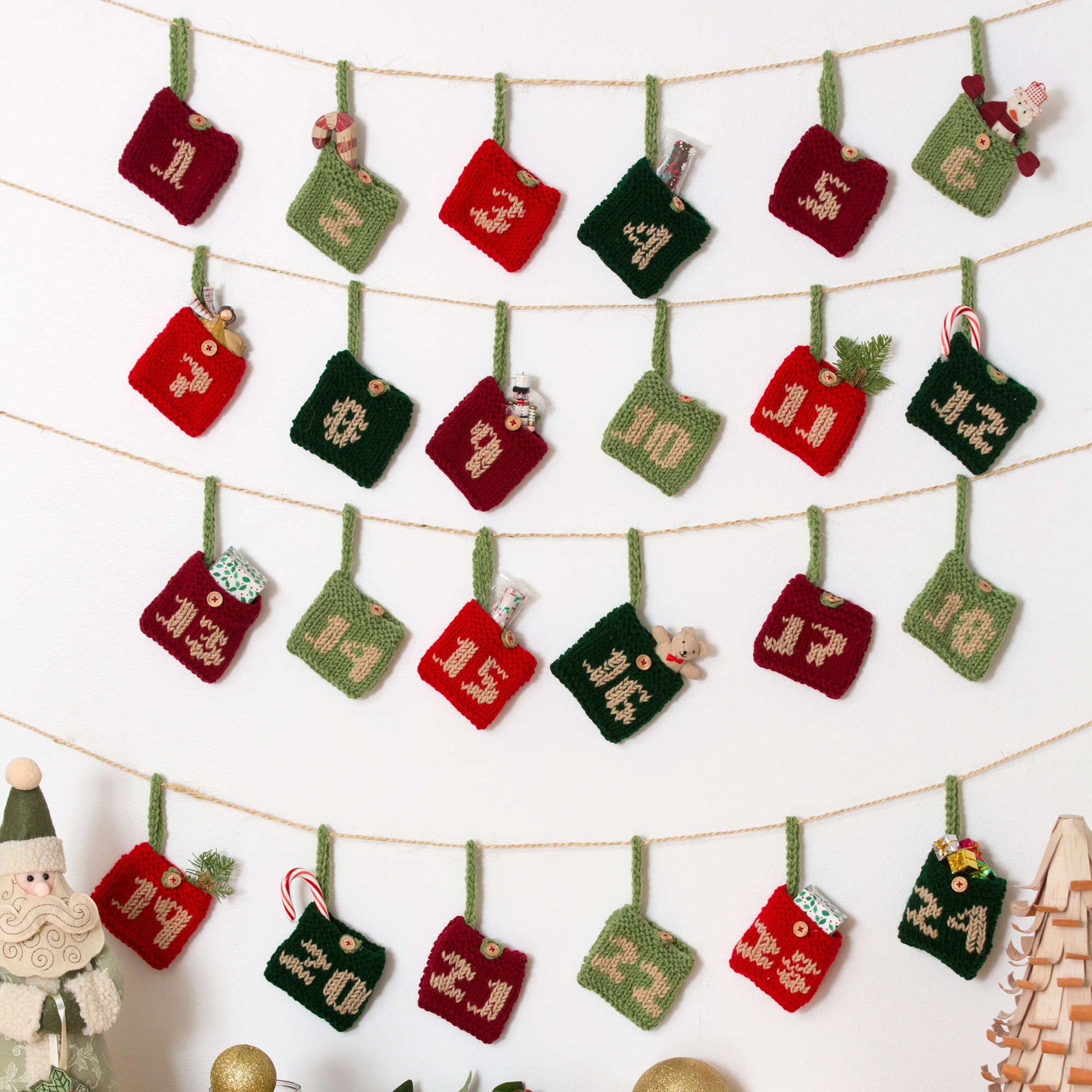 Free Easy Red Heart Advent Calendar Gift Pockets Knitting Pattern