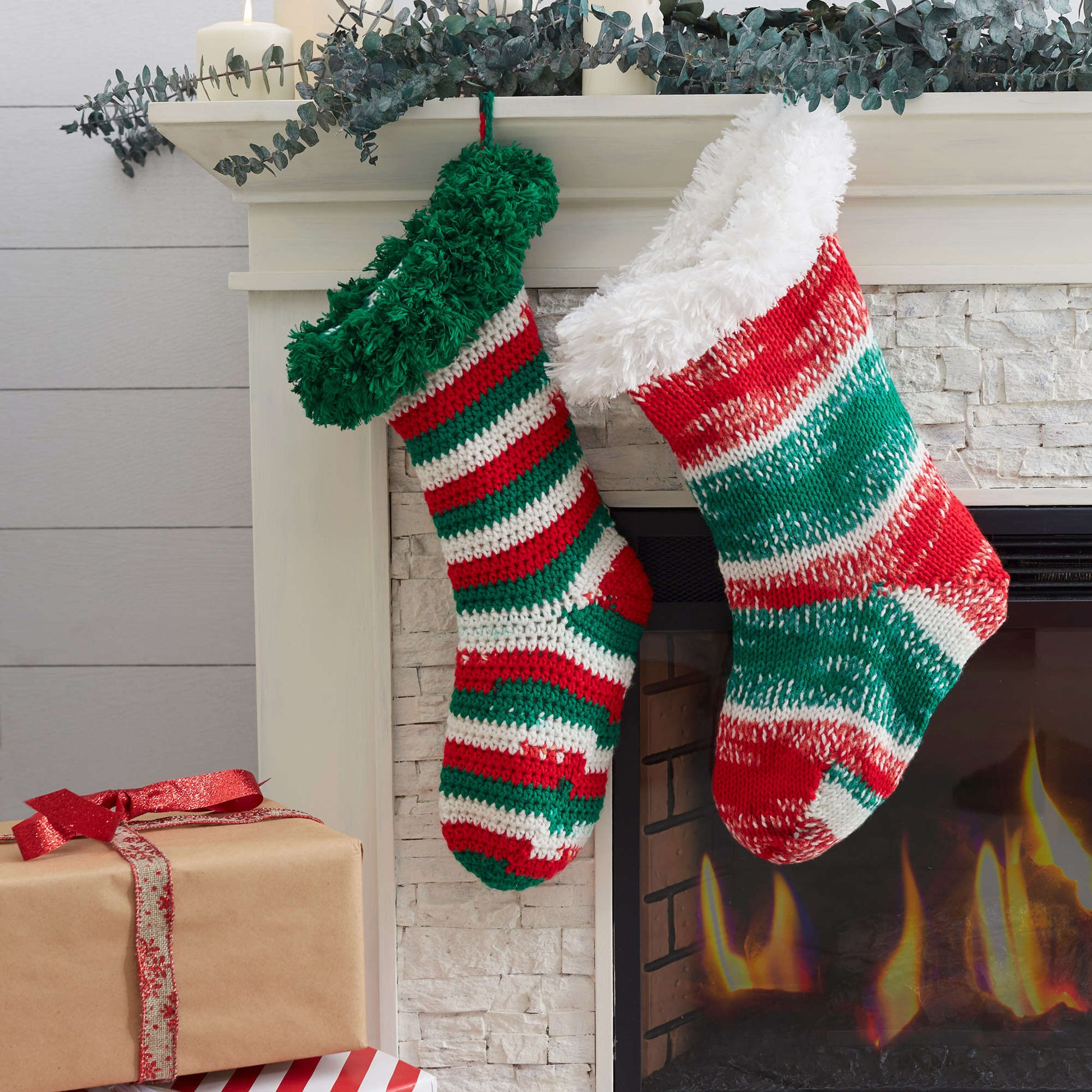 Free Red Heart Knit Christmas Stocking With Fur Trim Pattern