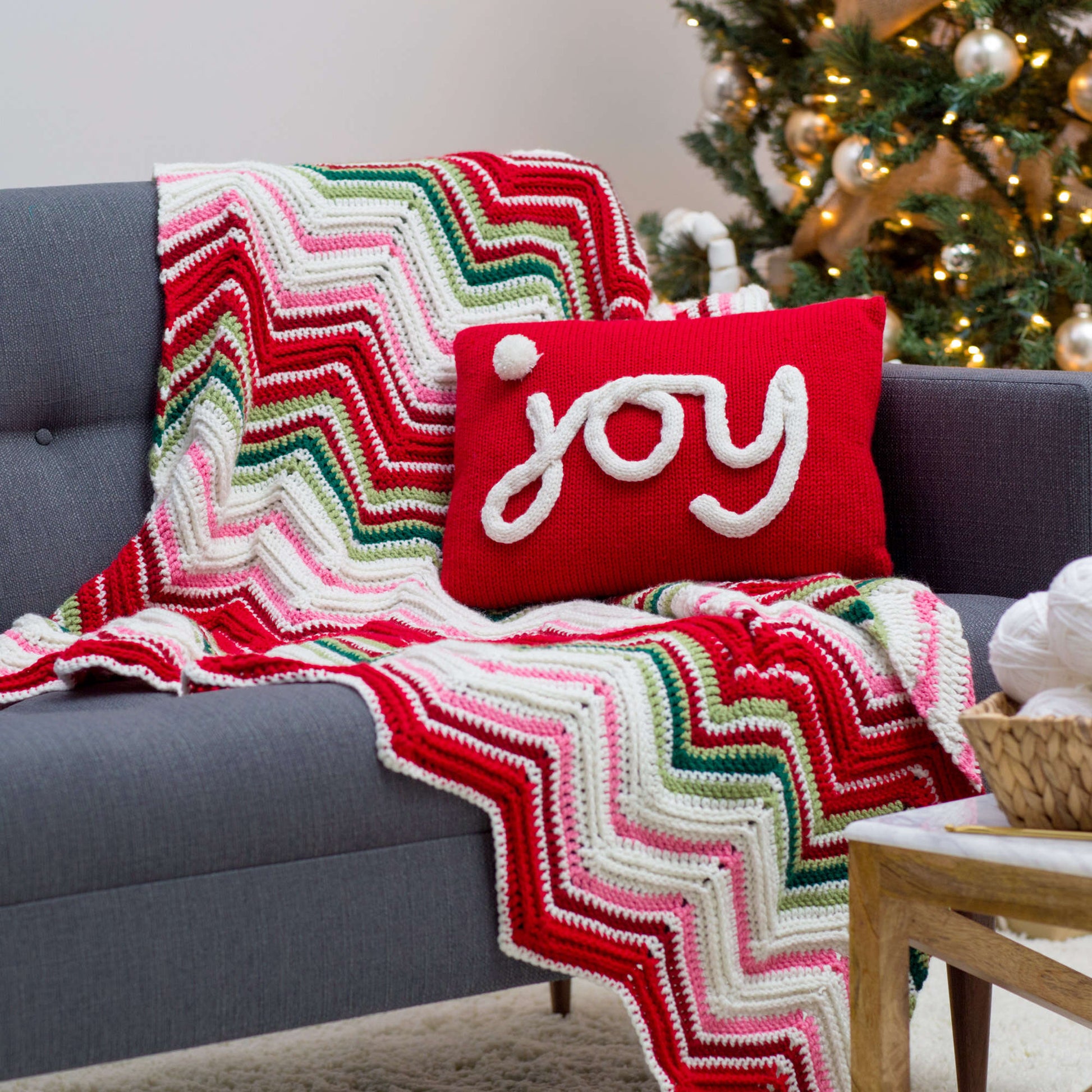 Free Red Heart Knit Holiday Joy Pillow Pattern