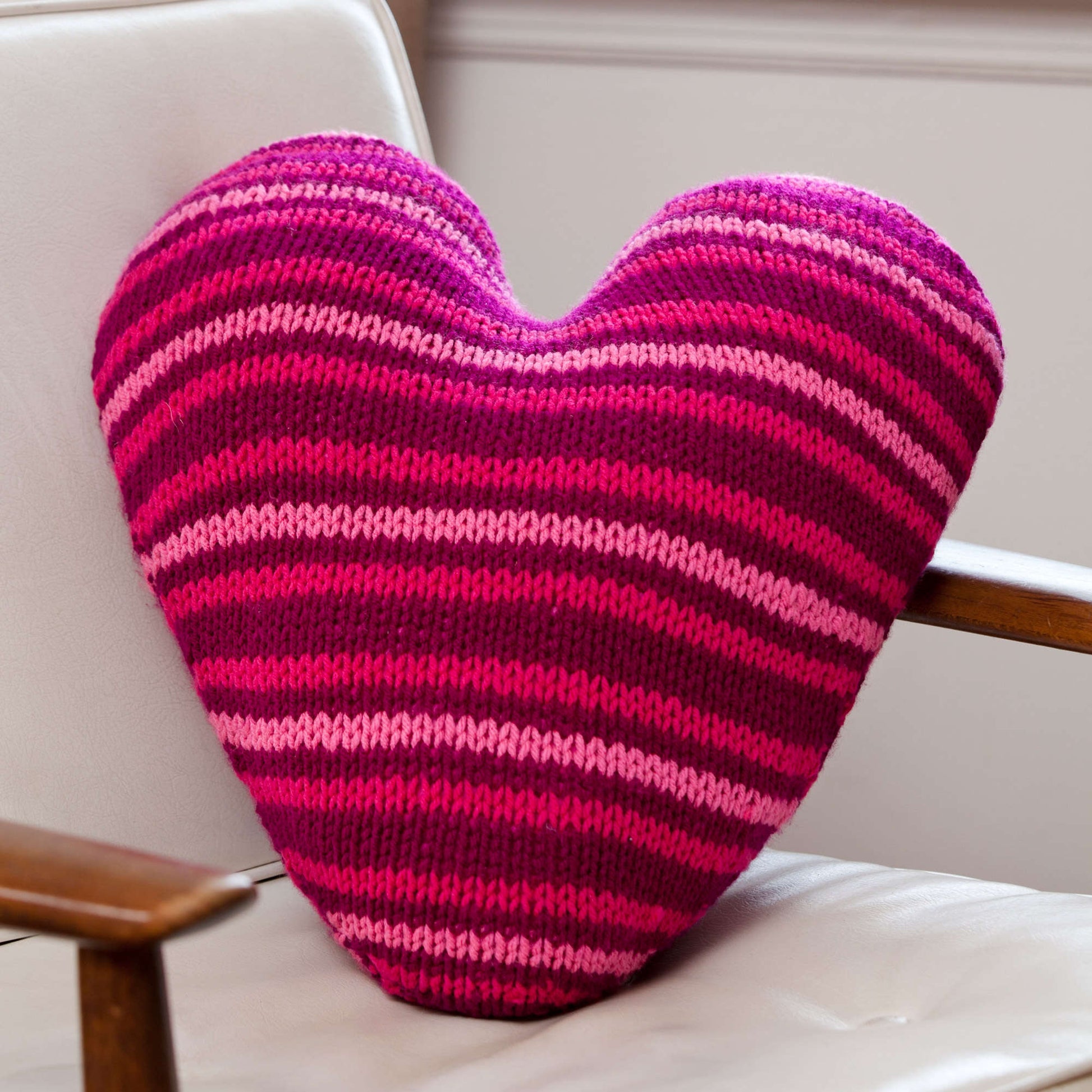 Free Red Heart Pillow Talk Knit Pattern