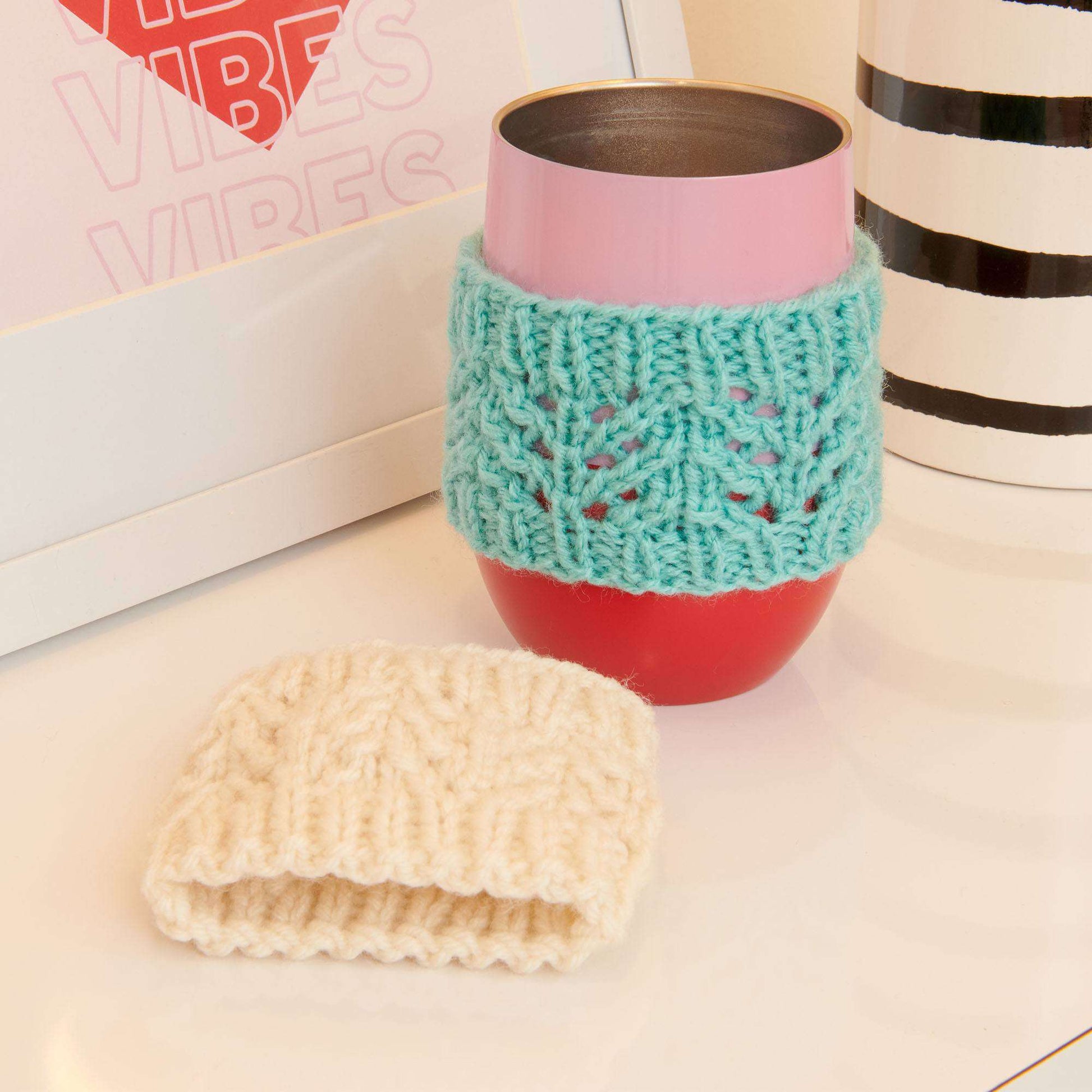 Free Red Heart Cozy Lace Knit Cup Holder Pattern