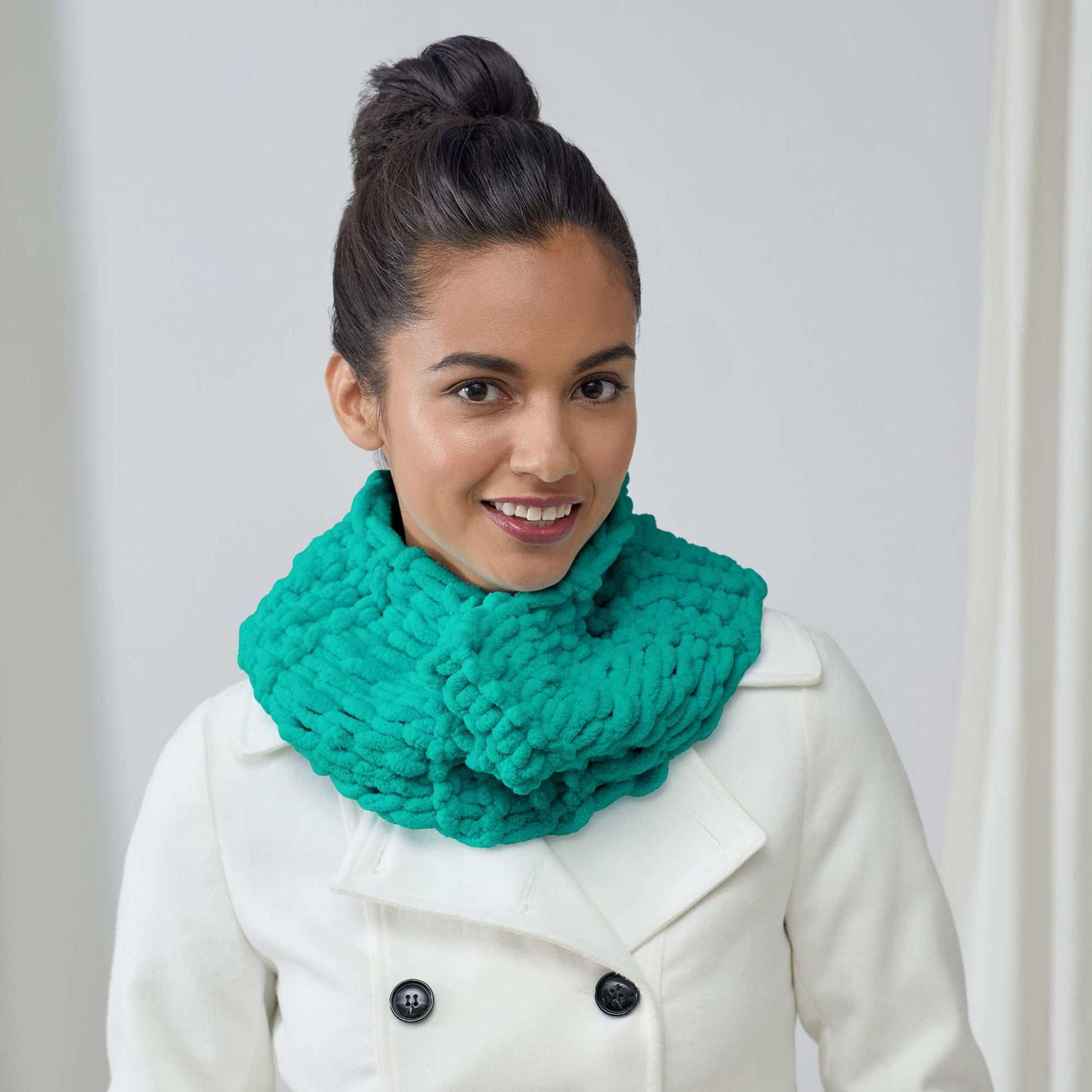 Free Red Heart Craft Finger Looping Fun Cowl Pattern