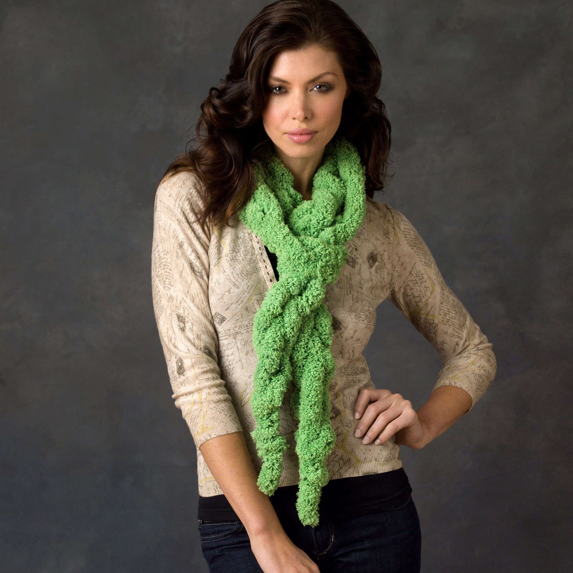 Free Red Heart Hand Chain Scarf Craft Pattern