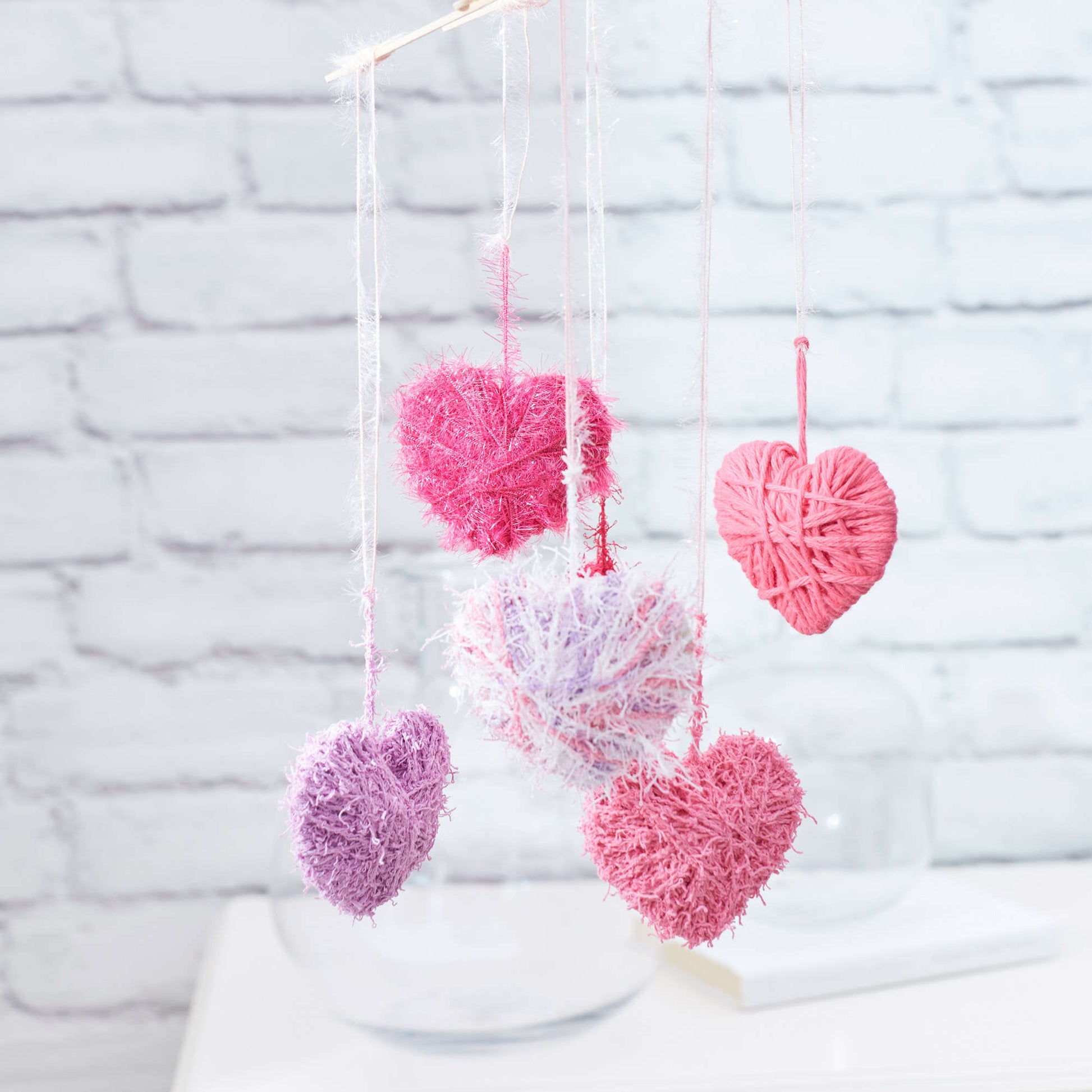 Free Red Heart Wrapped Hearts Mobile Craft Pattern