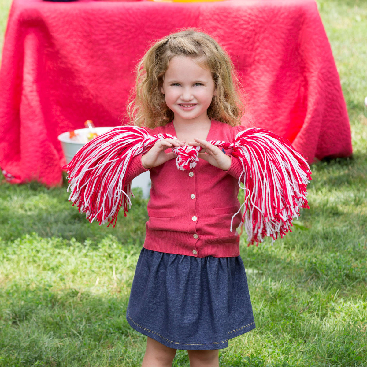 Craft Pompom Craft made in Red Heart Yarn