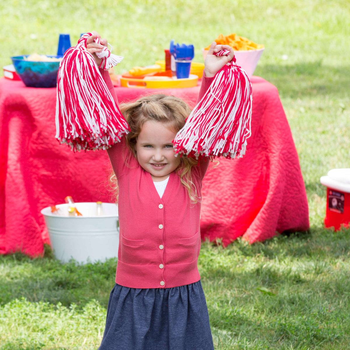 Craft Pompom Craft made in Red Heart Yarn