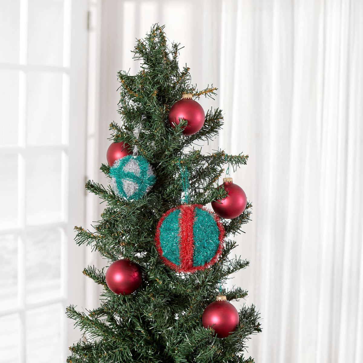 Craft Star made in Red Heart Sparkle Yarn