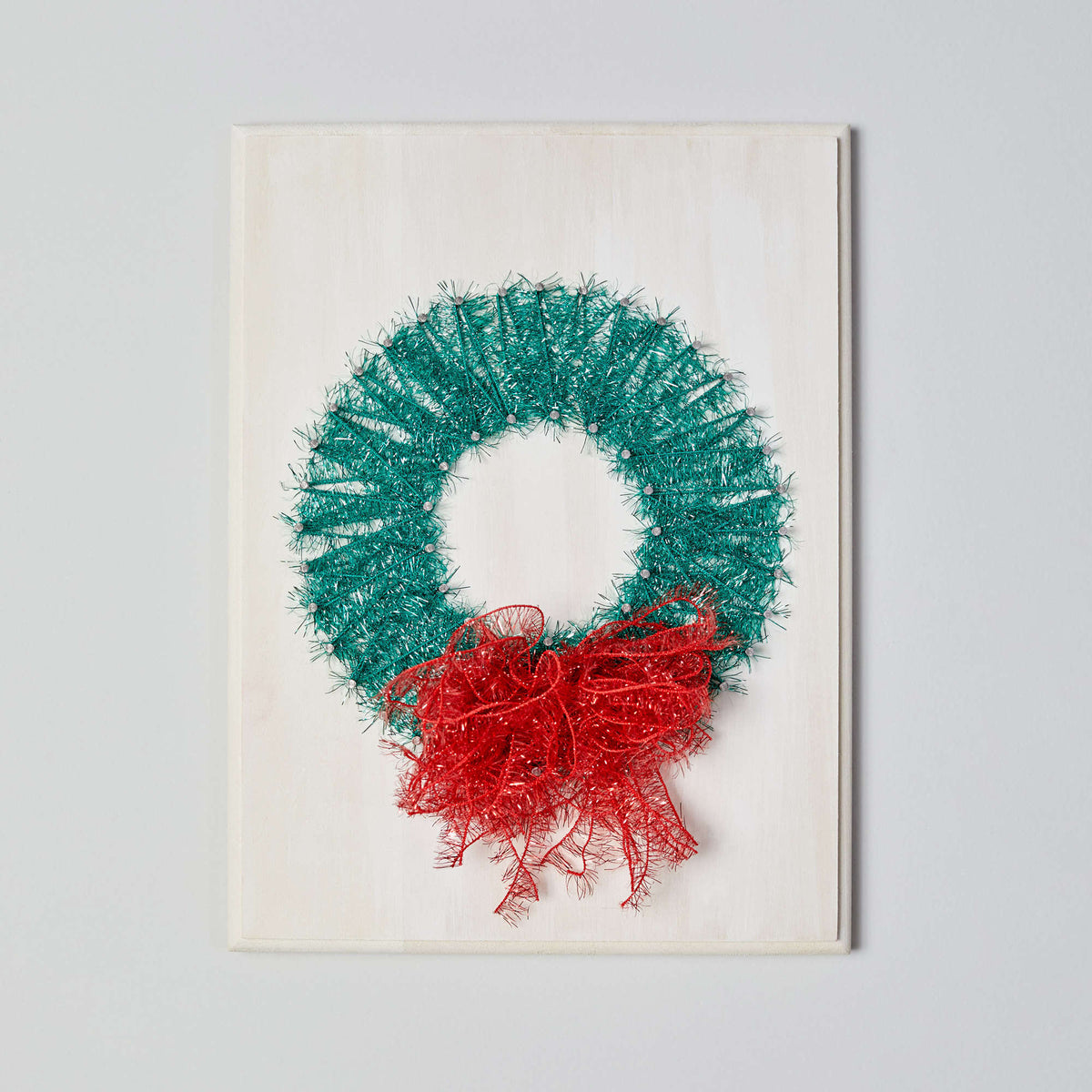 Craft Plaque made in Red Heart Sparkle Yarn