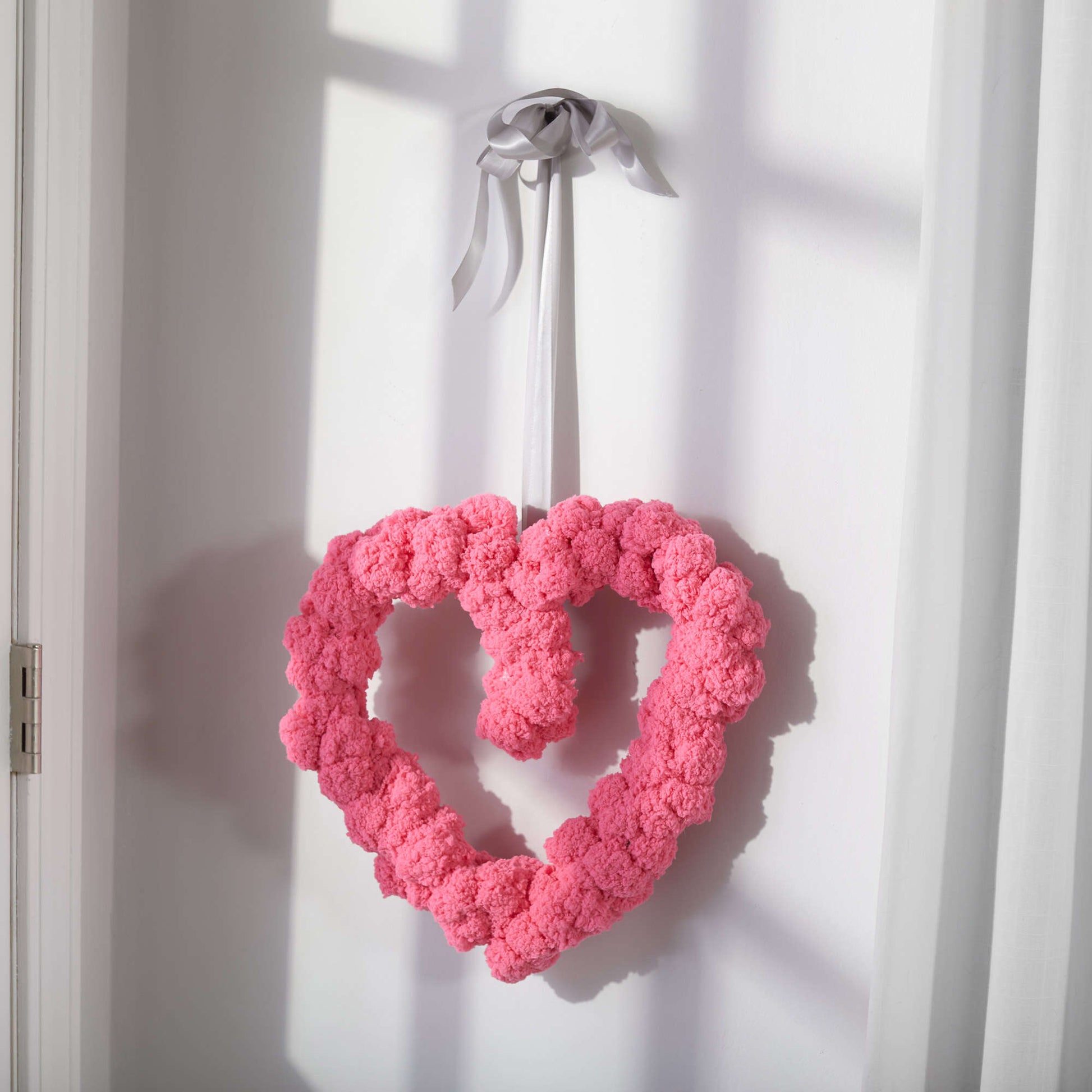 Free Red Heart Craft Pom-dorable Heart Wreath Pattern