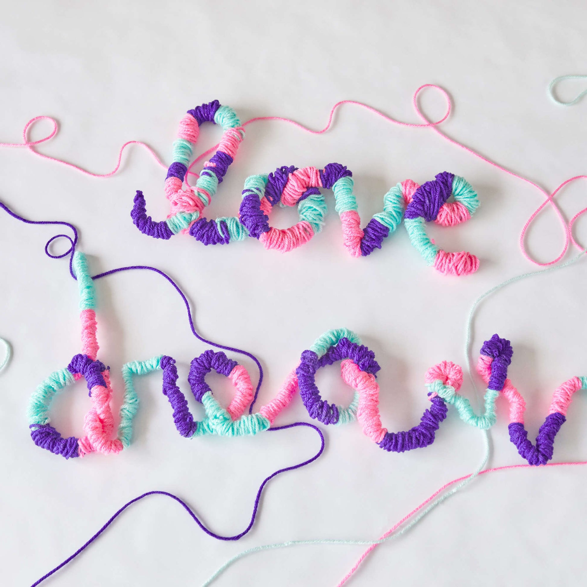 Free Red Heart Craft Yarn-Wrapped Wire Words Pattern