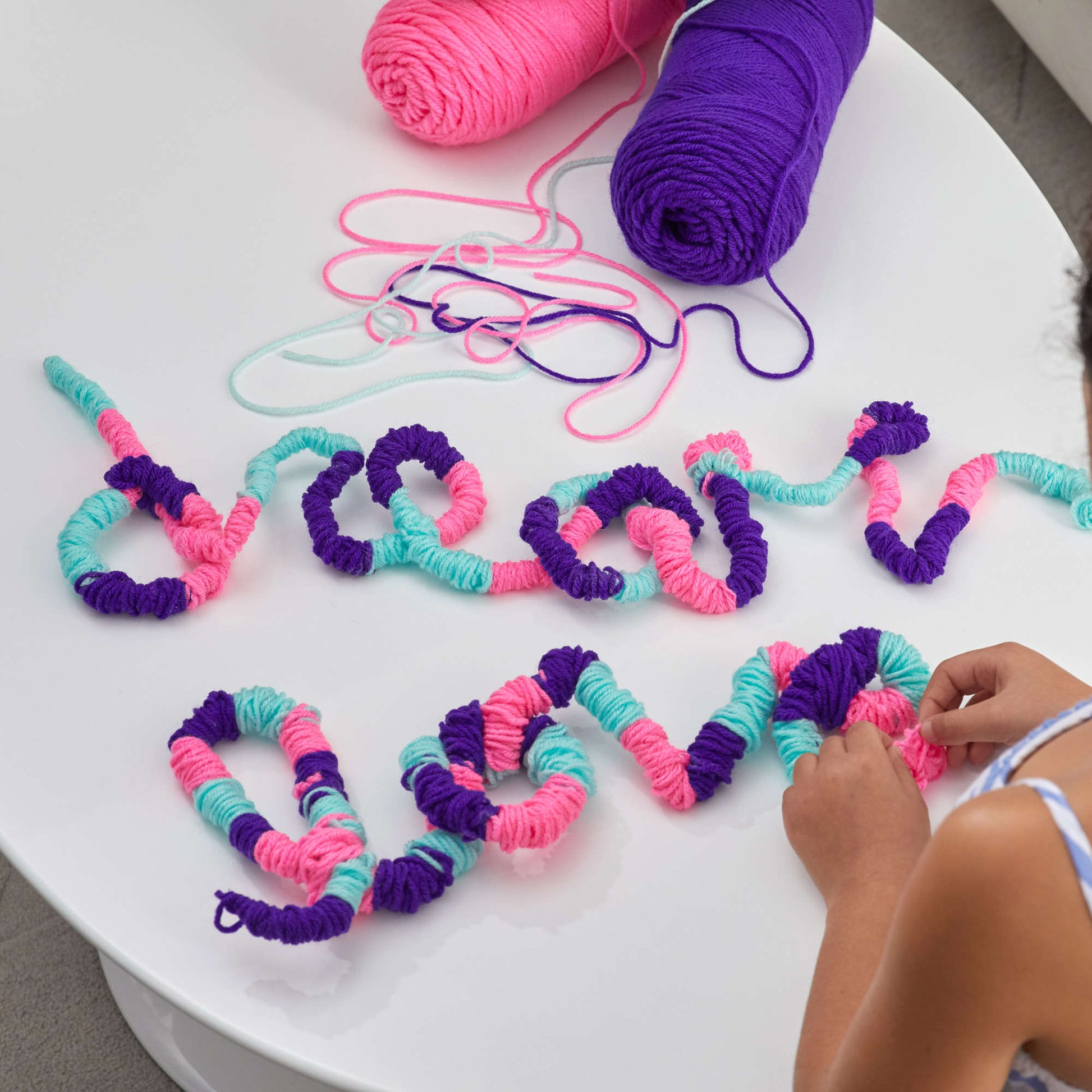 Free Red Heart Craft Yarn-Wrapped Wire Words Pattern
