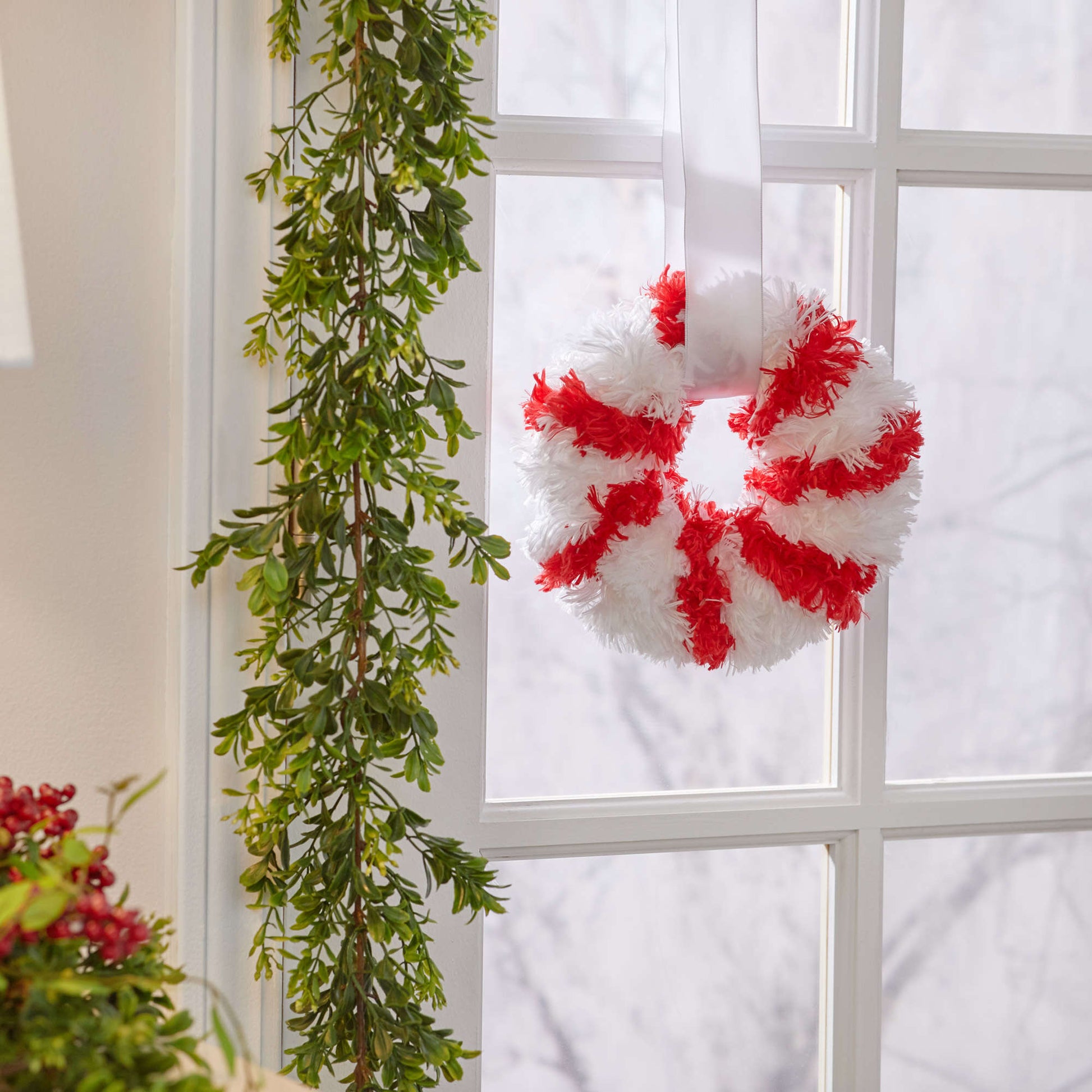 Free Red Heart Craft Peppermint Wreath Pattern