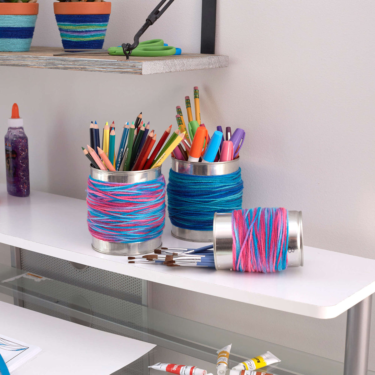 Craft Interior Décor made in Red Heart Super Saver Yarn