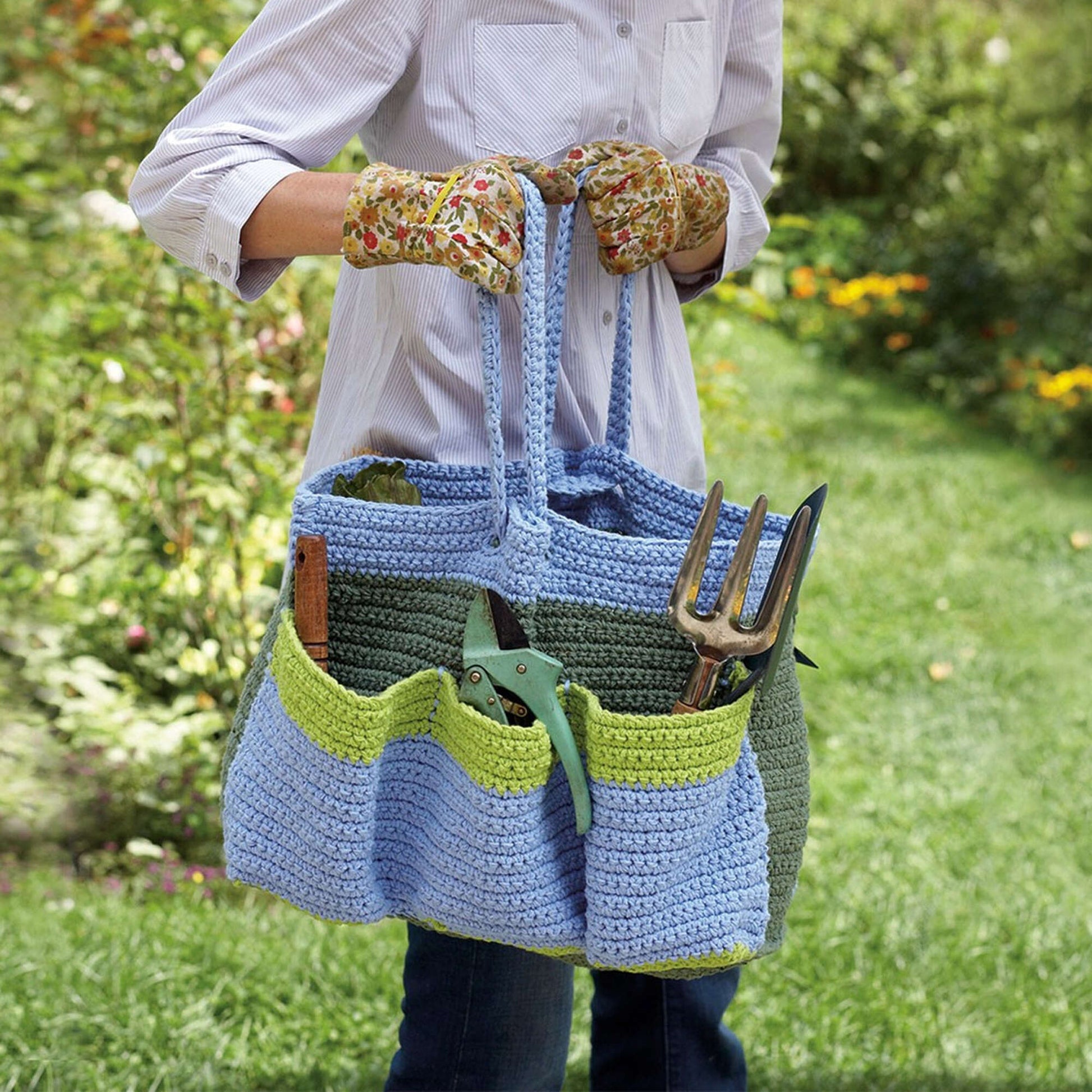 Free Lily Sugar'n Cream Garden Tote Bag Crochet Pattern