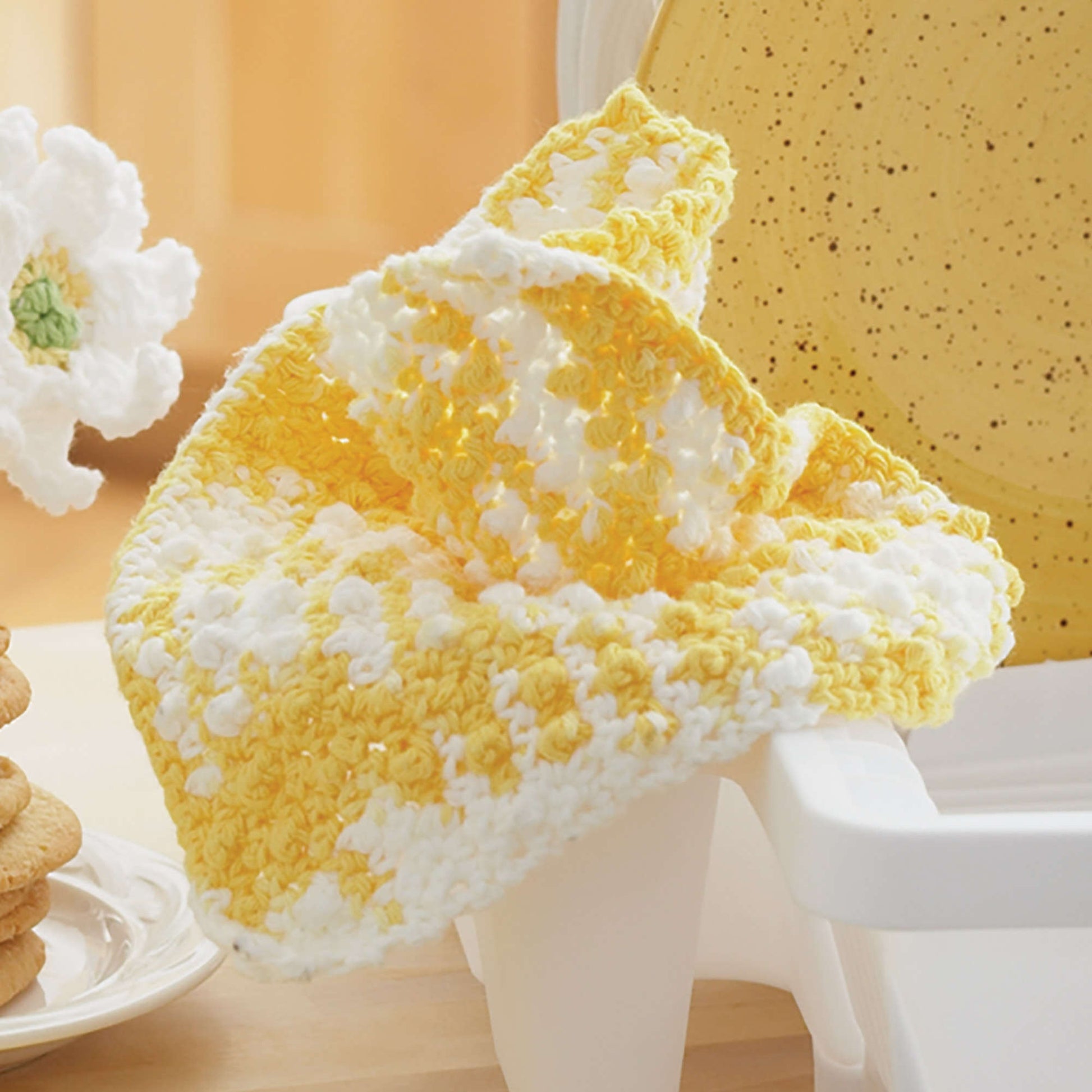 Free Lily Sugar'n Cream Daisy - Plain Dishcloth Crochet Pattern