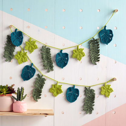 Lily Sugar'n Cream Better Be-Leaf It Crochet Garland Single Size