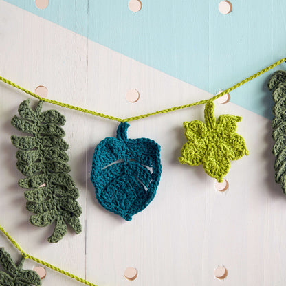 Lily Sugar'n Cream Better Be-Leaf It Crochet Garland Single Size