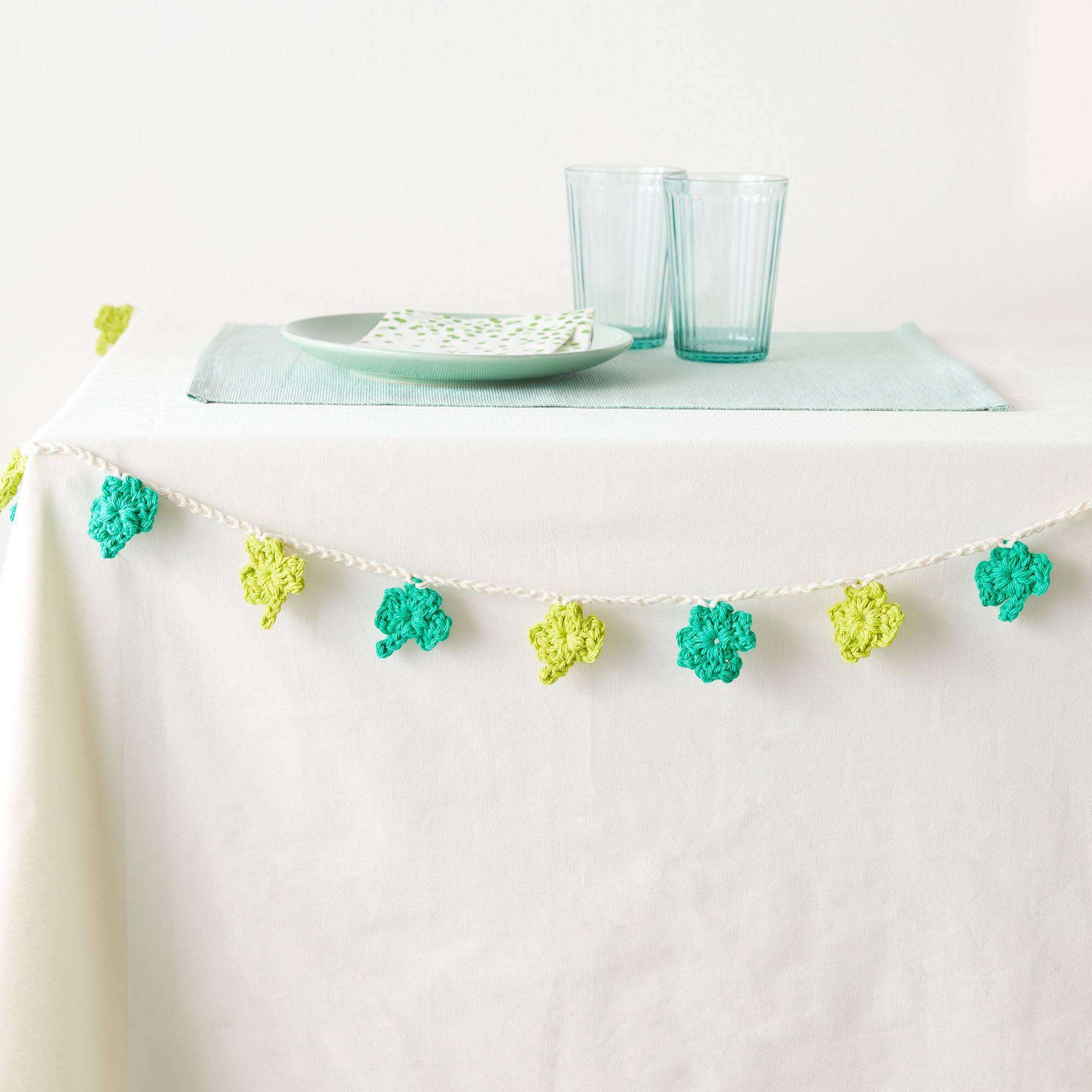 Free Lily Sugar'n Cream Scattered Luck Crochet Garland & Confetti Pattern